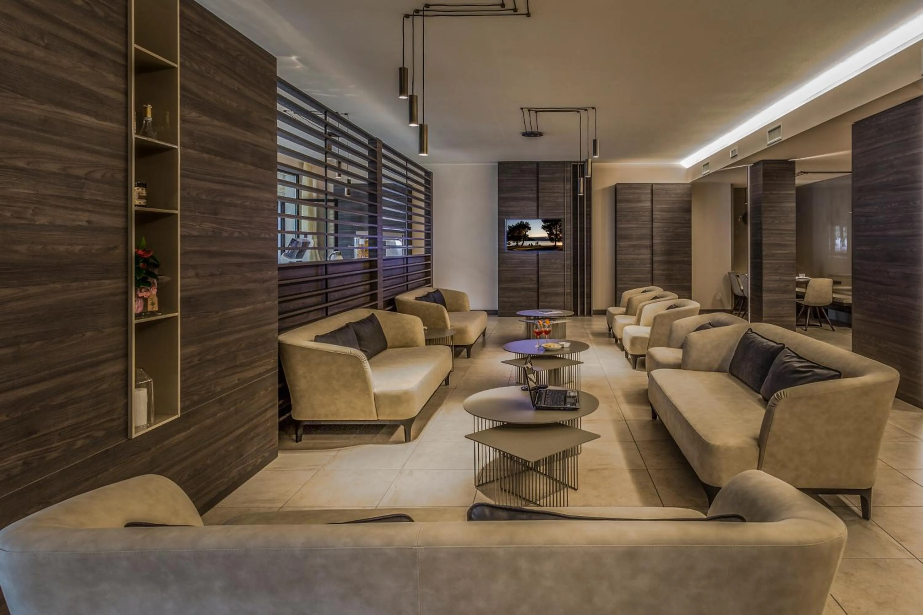 Lounge or bar in Hotel Veronesi