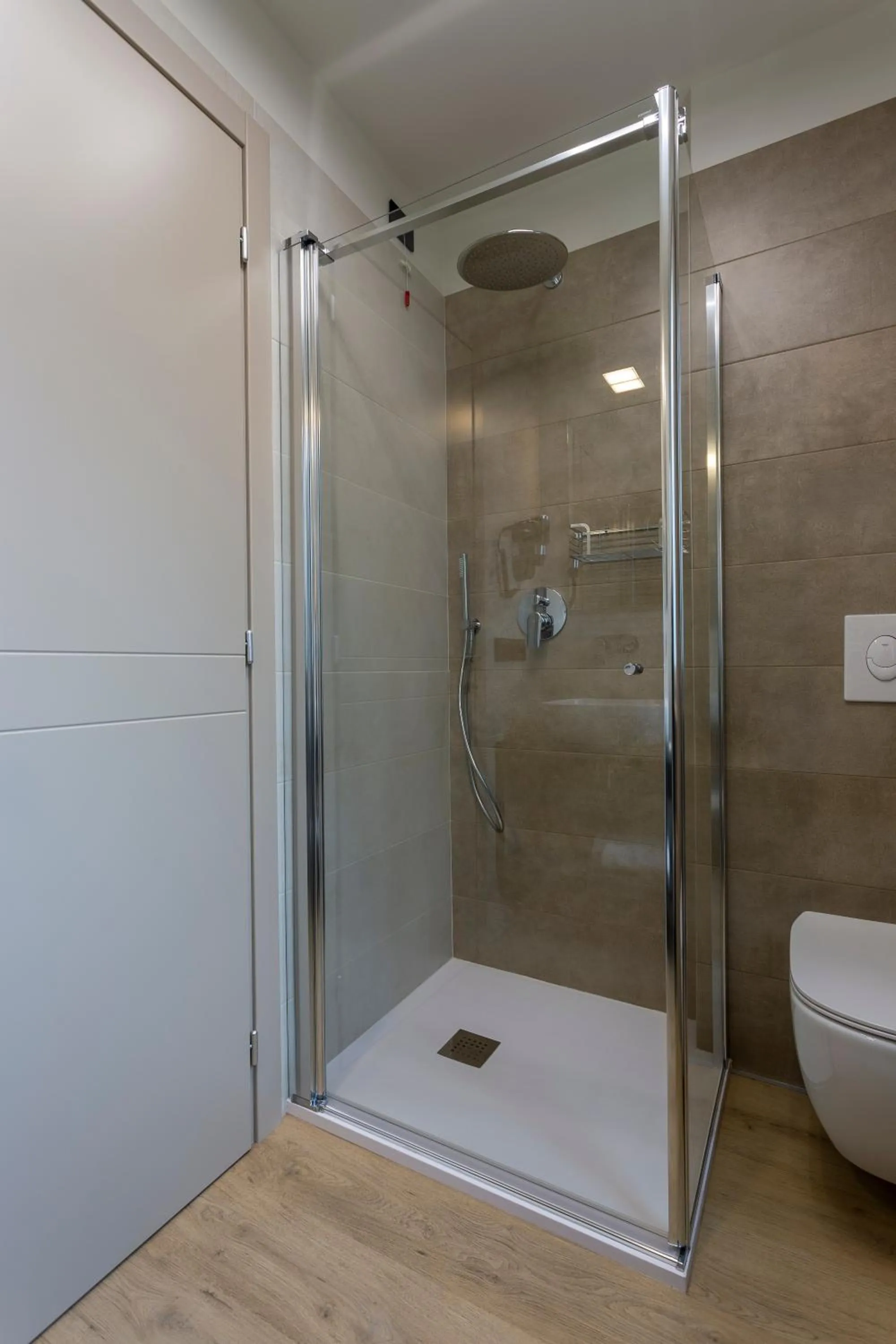 Shower in Hotel Veronesi