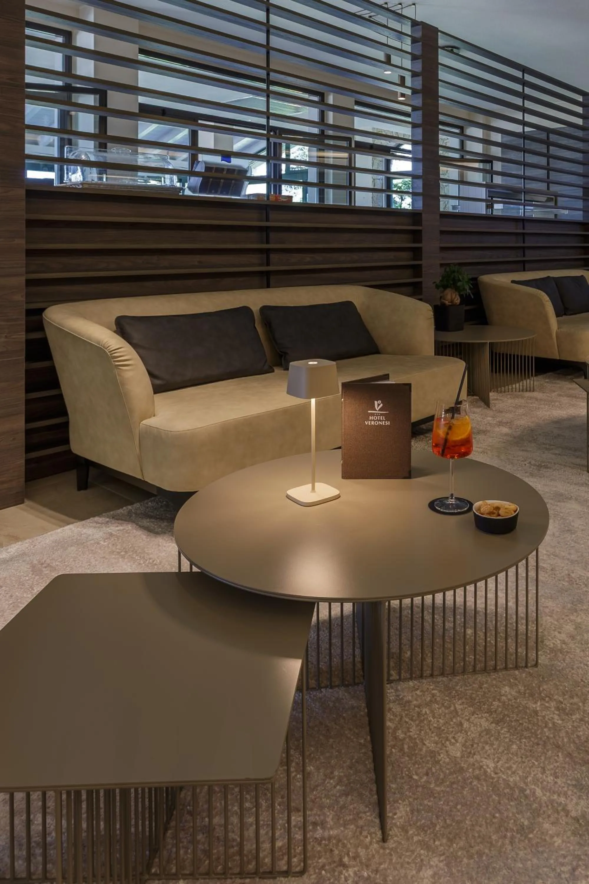 Communal lounge/ TV room in Hotel Veronesi