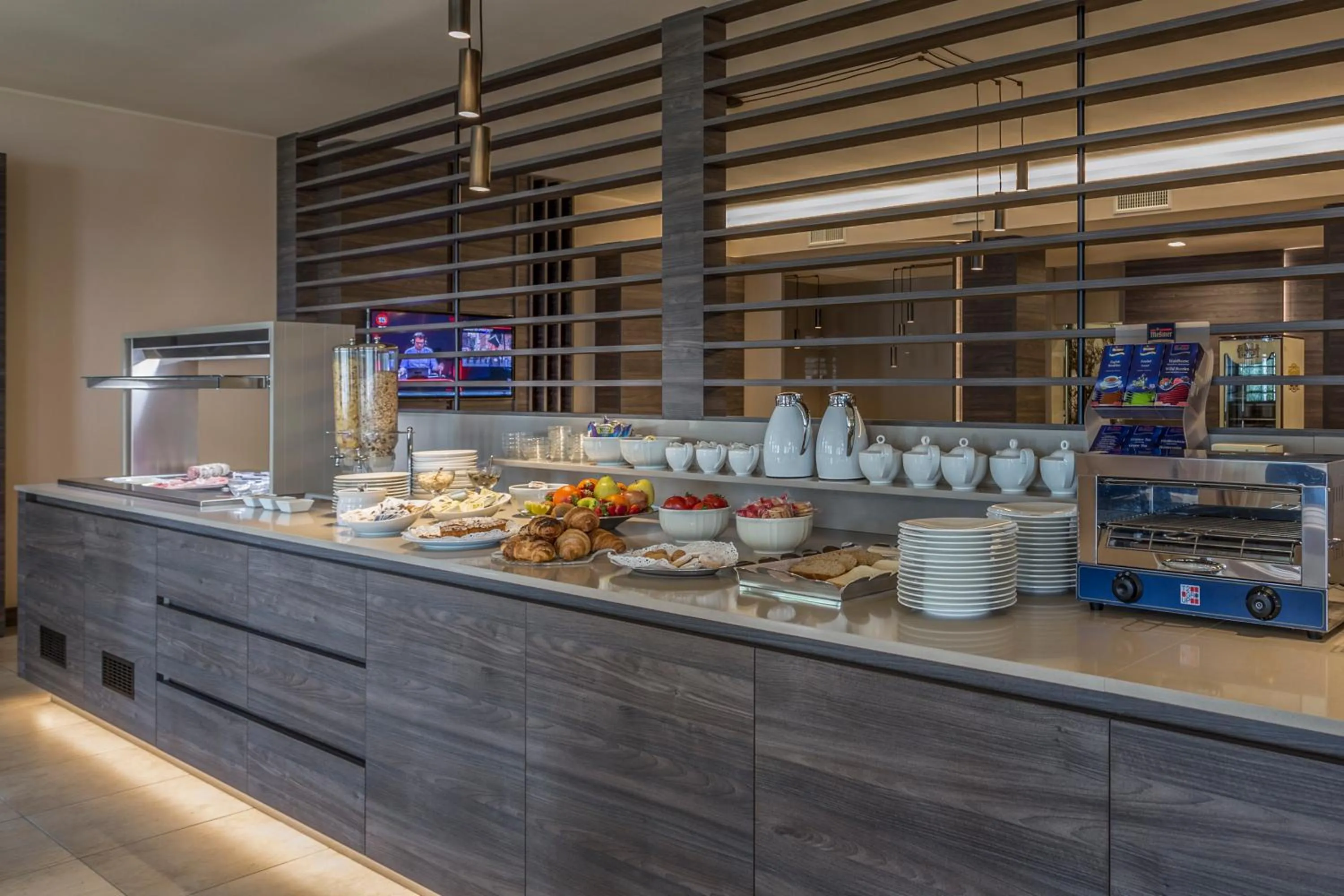 Food and drinks in Hotel Veronesi