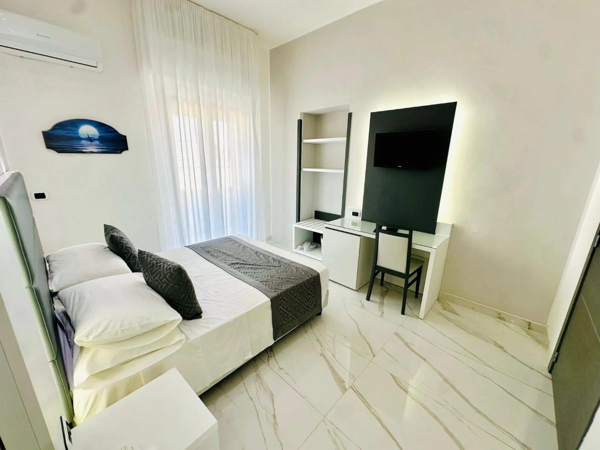 Bedroom in Hotel Blu