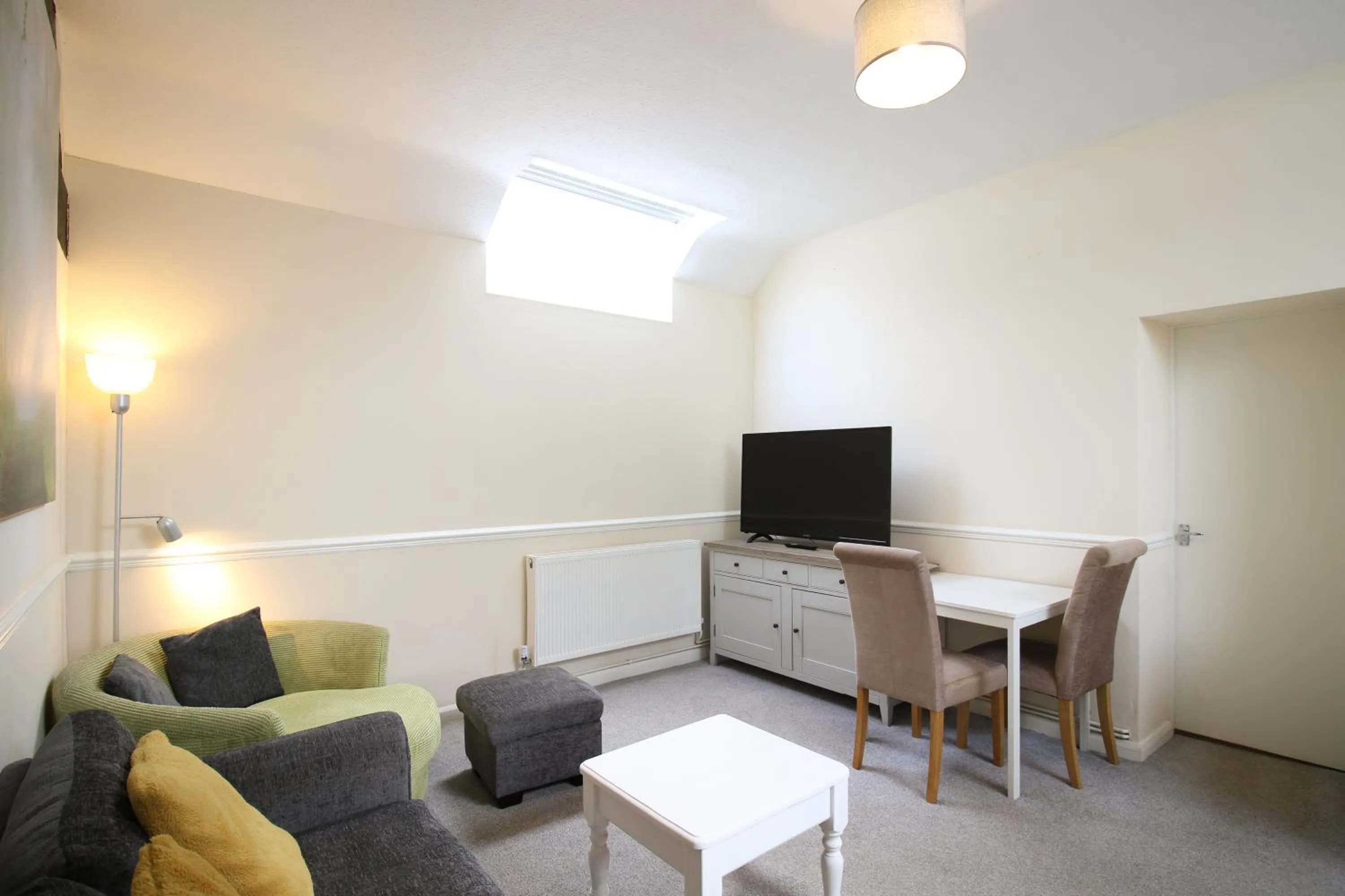 Living room in Newton House Hotel