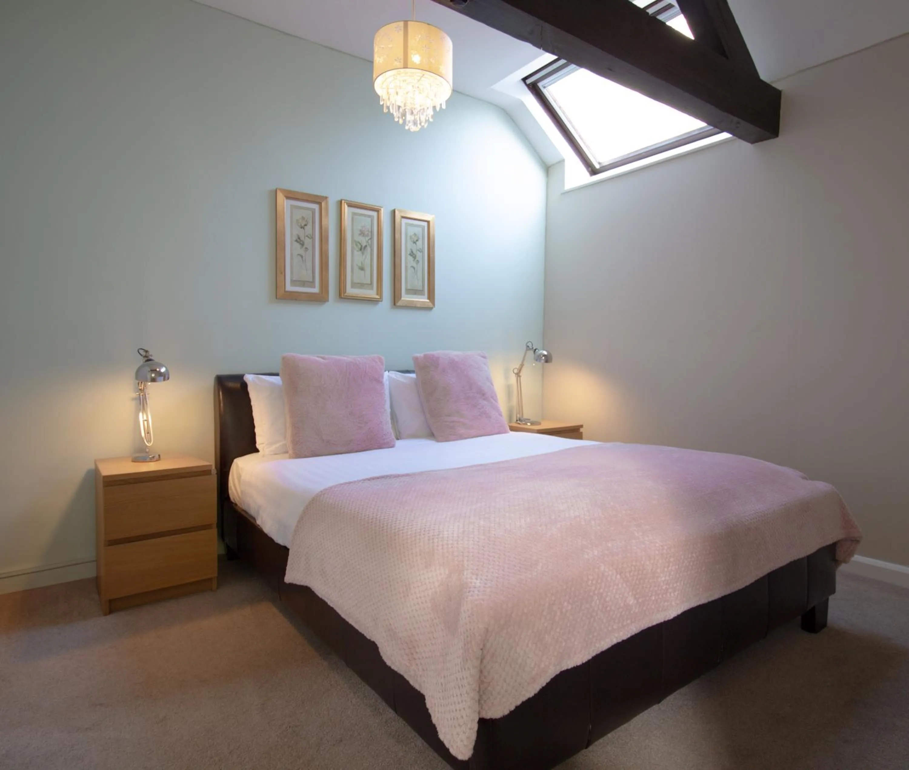 Bedroom, Bed in Newton House Hotel