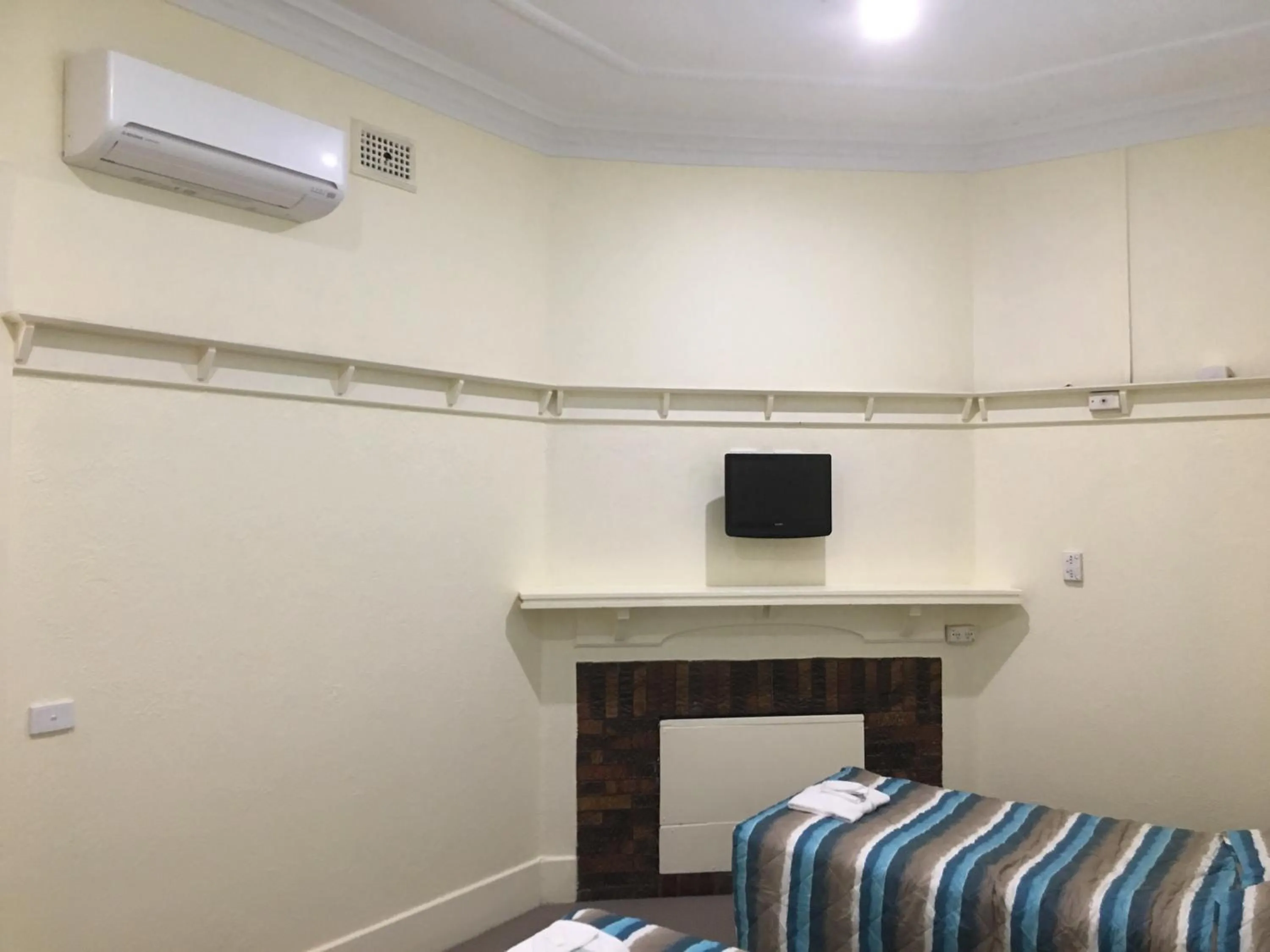 Bedroom, Bed in Albury Central Motel