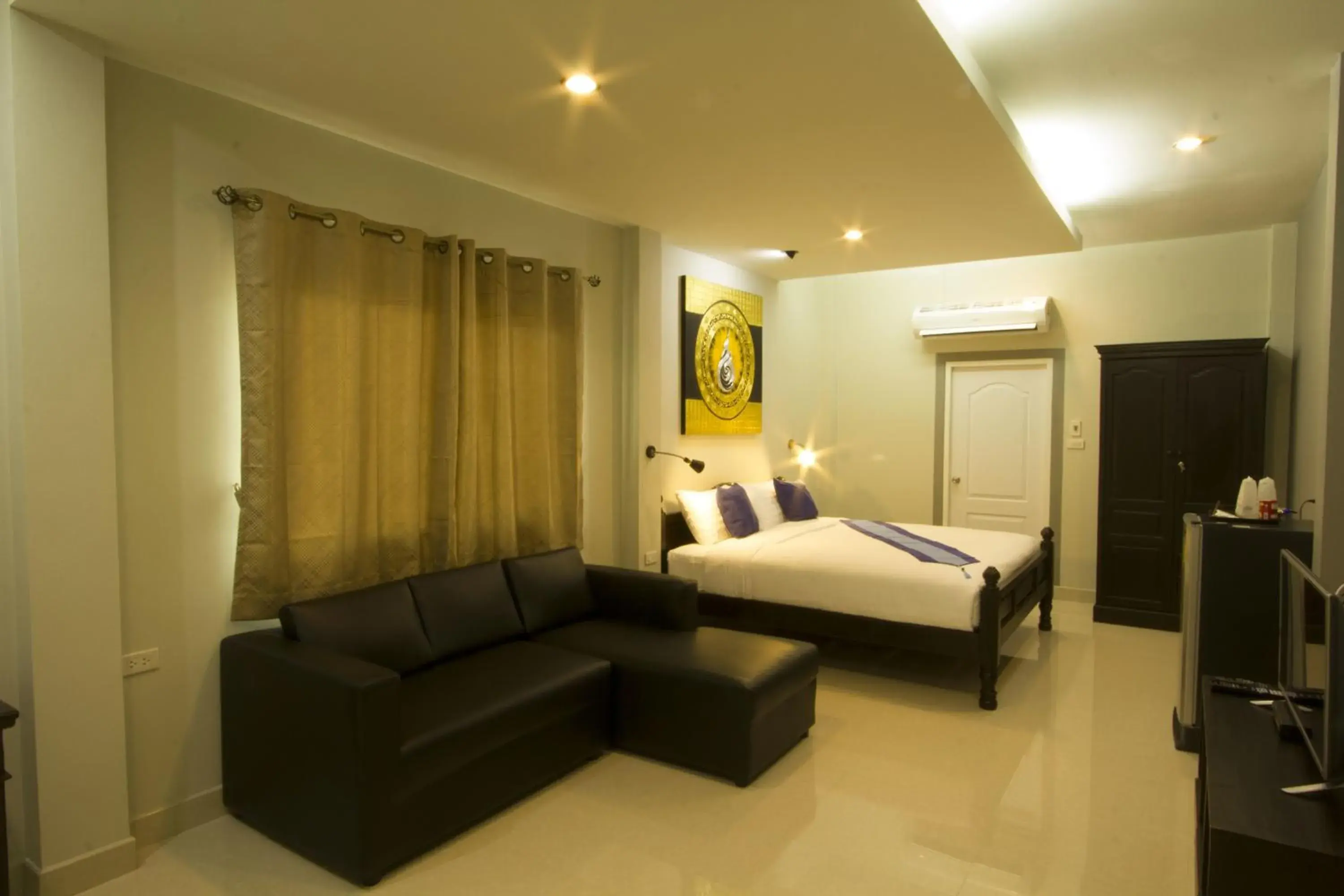 Photo of the whole room, Bed in The Rise Resort Photo of the whole room, Bed in The Rise Resort
