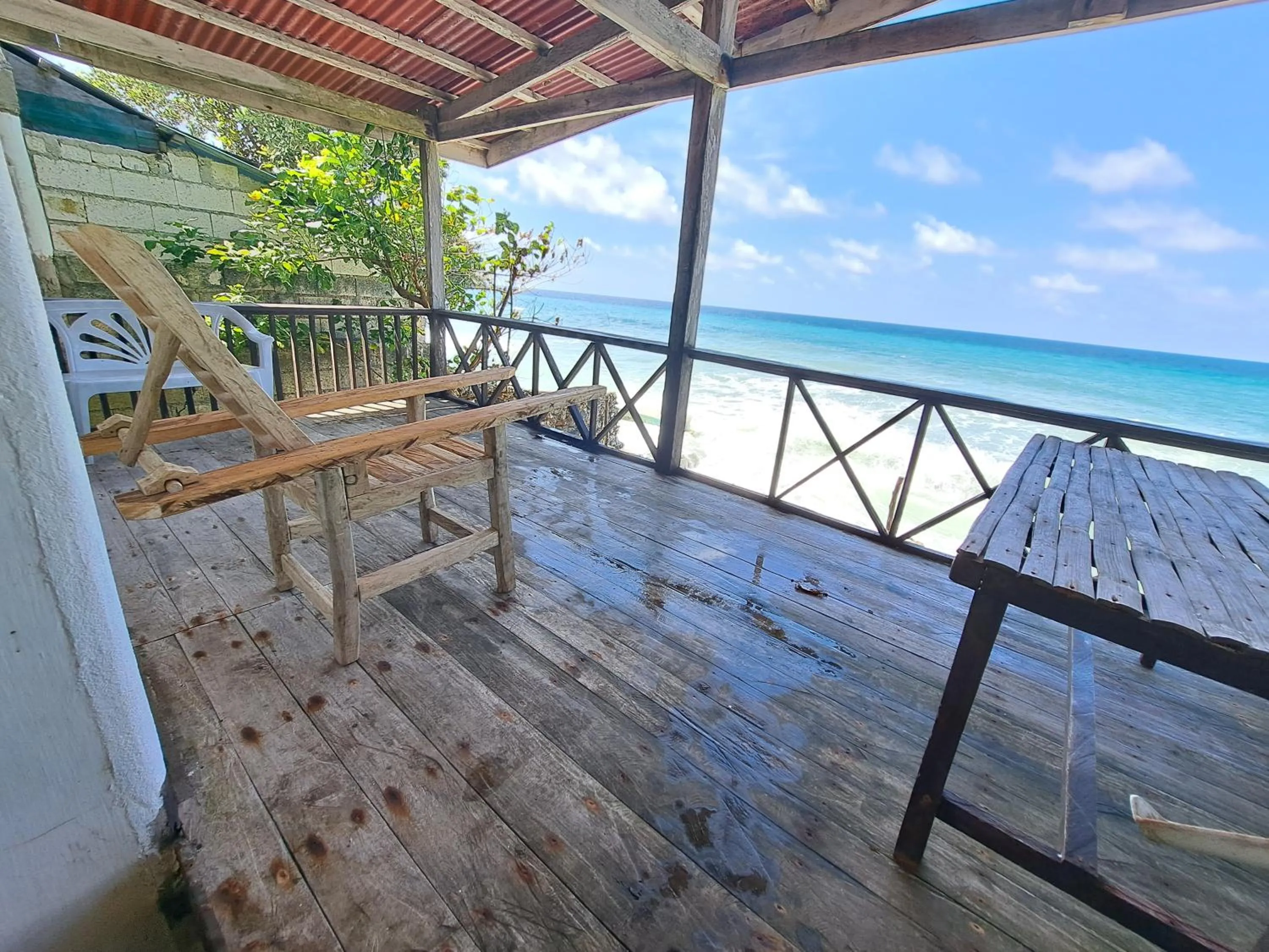 Property building in Paseo Del Mar Seaside Inn