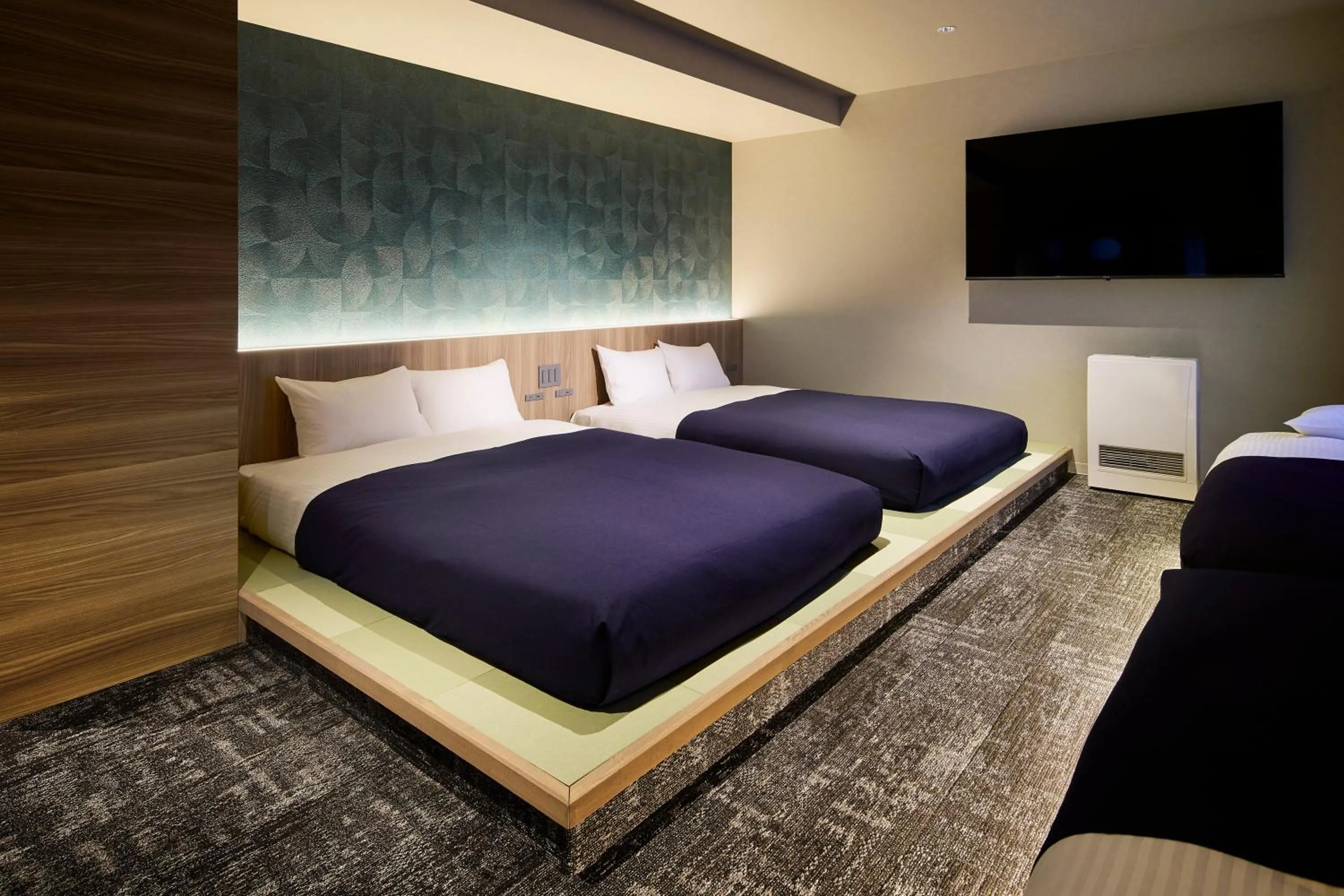 Bed in Minn Sapporo Odori W18 Station