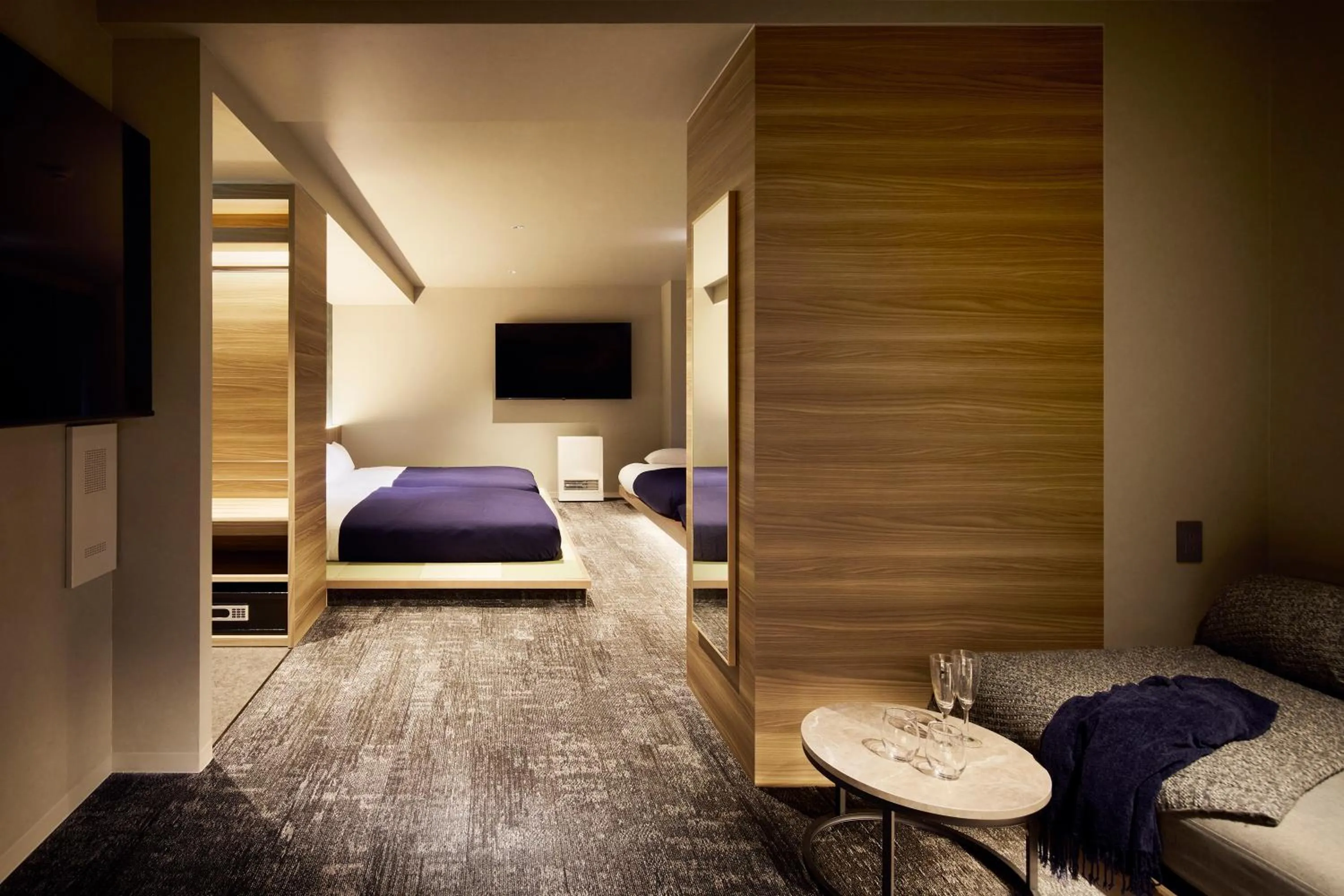 Bed in Minn Sapporo Odori W18 Station