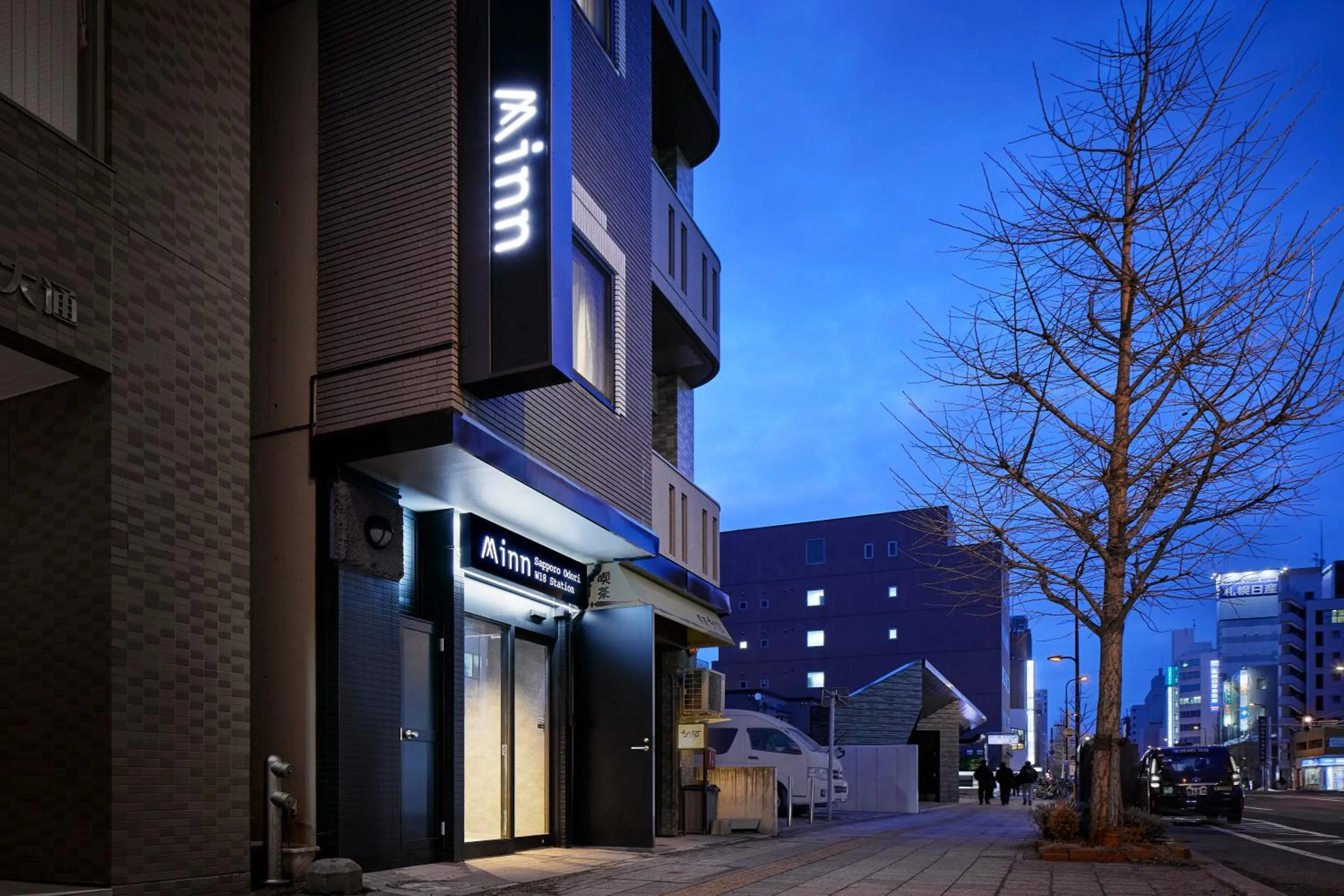 Property building in Minn Sapporo Odori W18 Station