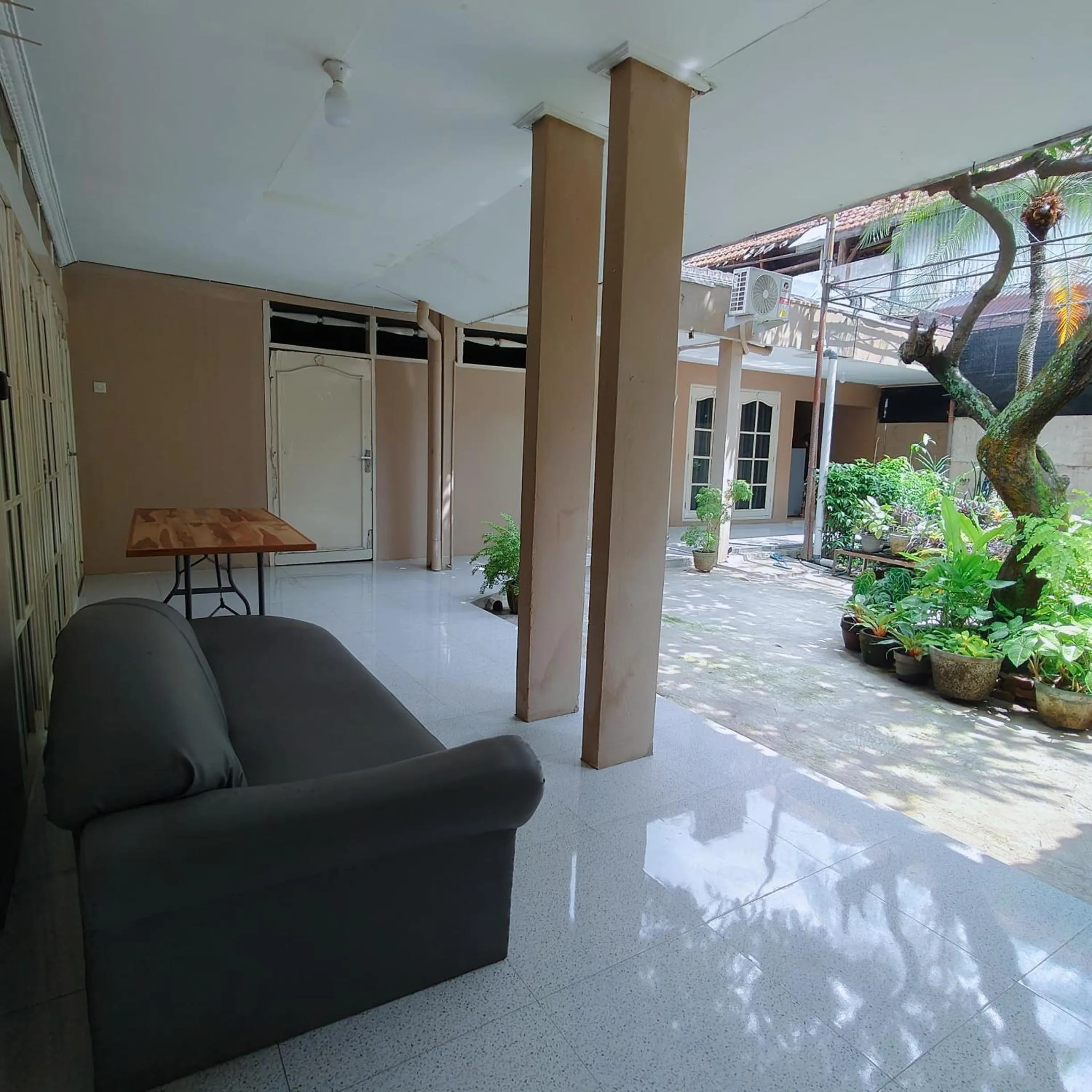 Garden view in Griya Al Mukmin Guesthouse Syariah