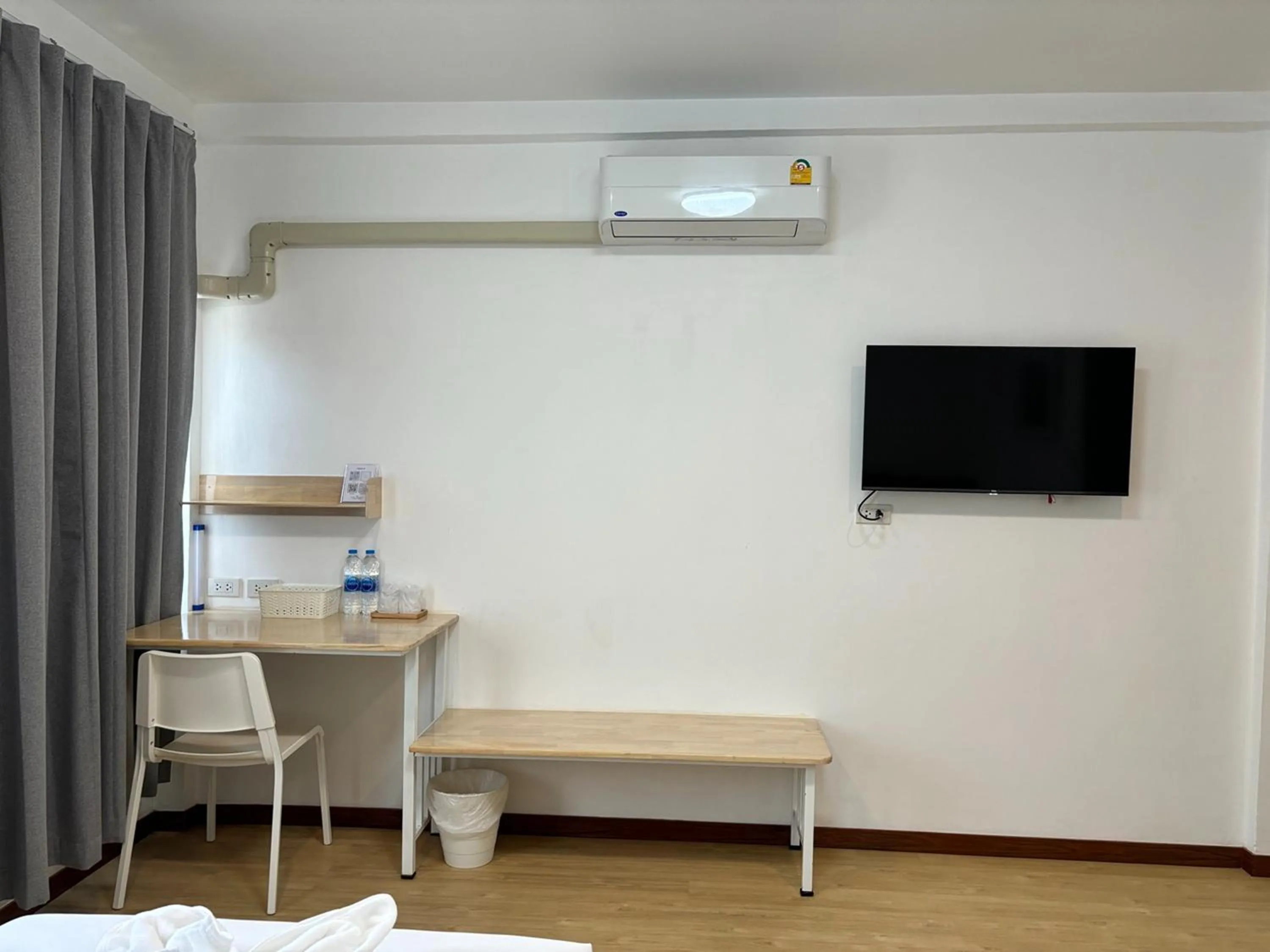 TV and multimedia in M3 Bangkok Bake & Bed