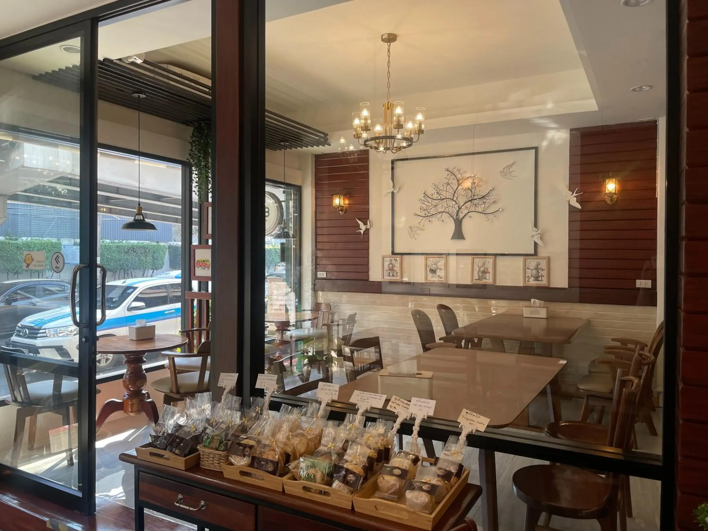 Restaurant/places to eat in M3 Bangkok Bake & Bed Restaurant/places to eat in M3 Bangkok Bake & Bed