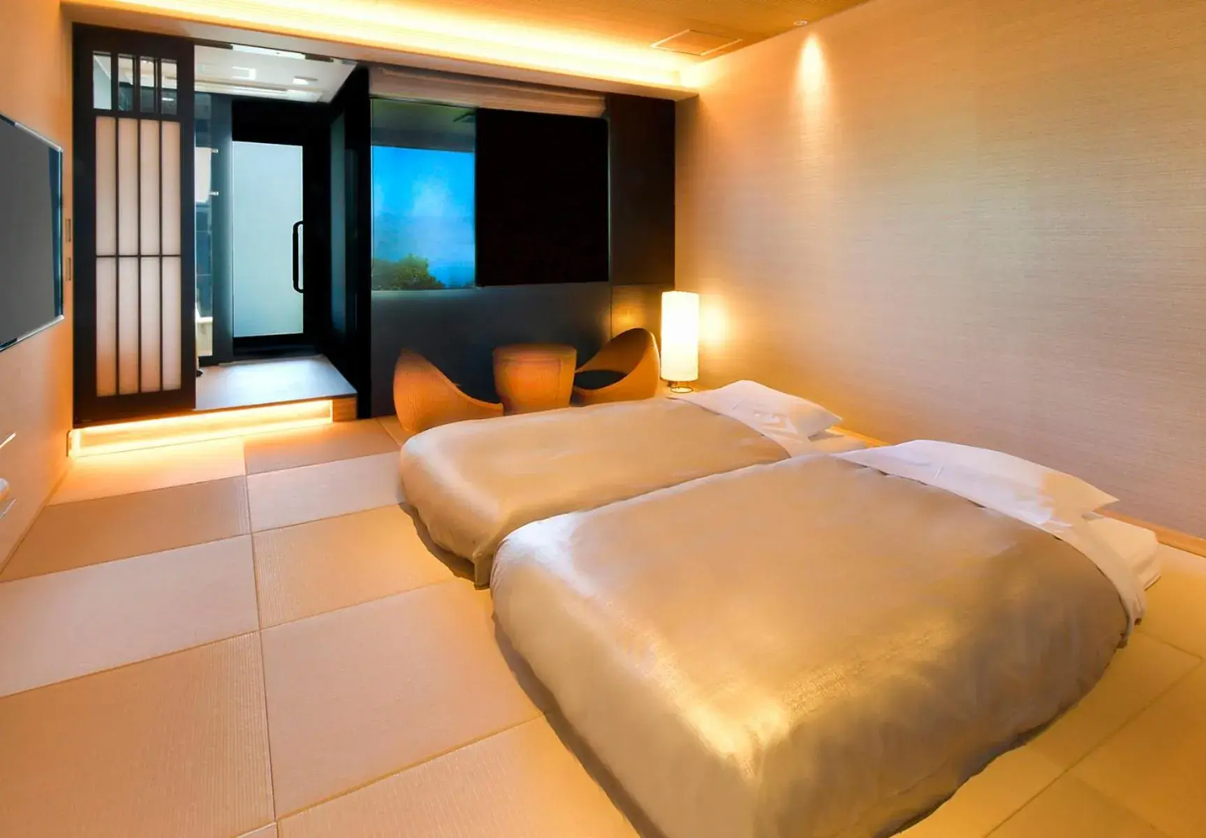 Deluxe Suite with Stone Onsen View Bath - single occupancy - Non-Smoking in Hotel Premium Lake TOYA Deluxe Suite with Stone Onsen View Bath - single occupancy - Non-Smoking in Hotel Premium Lake TOYA
