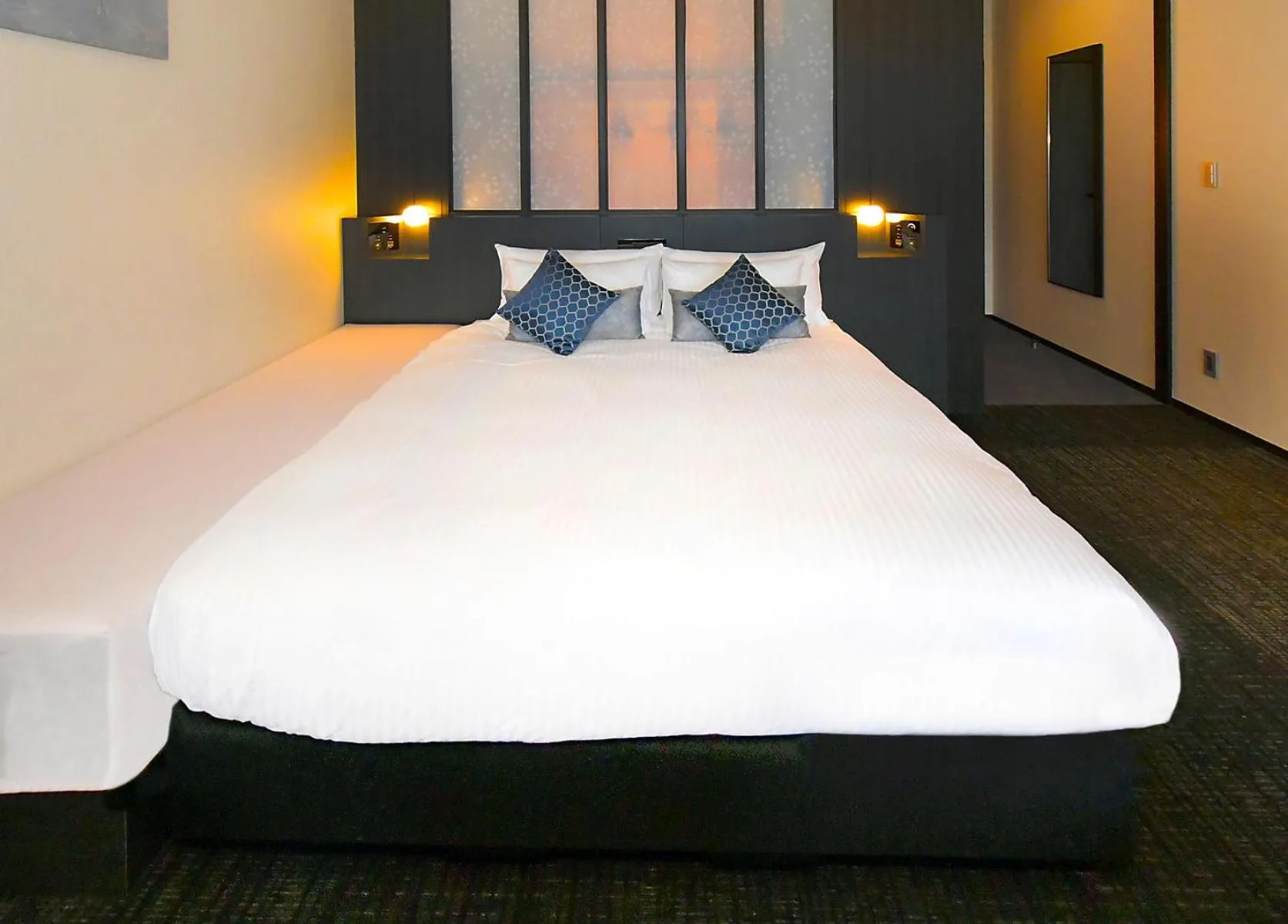 Bedroom, Bed in Hotel Premium Lake TOYA