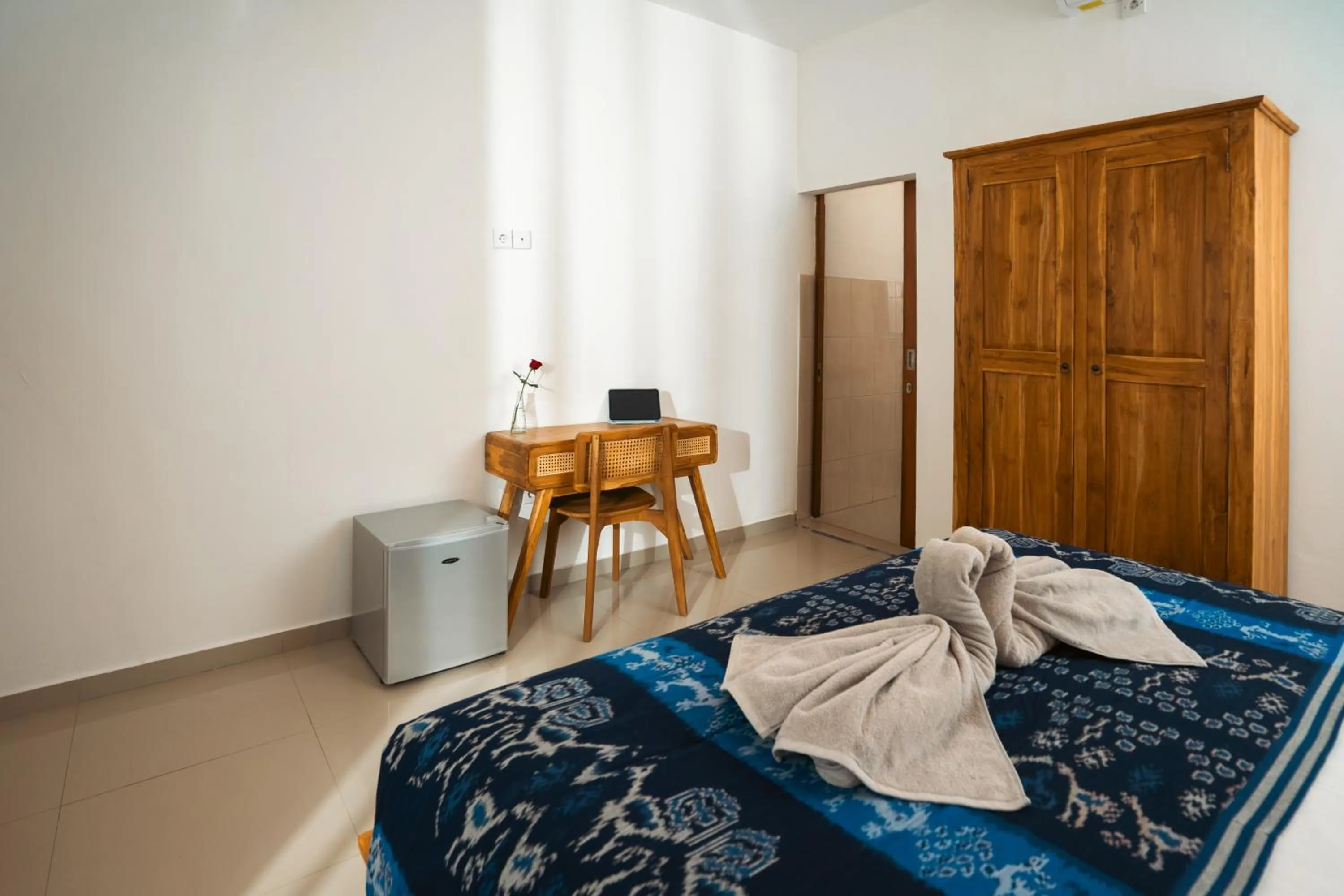 Bed in Zena Surf Suite