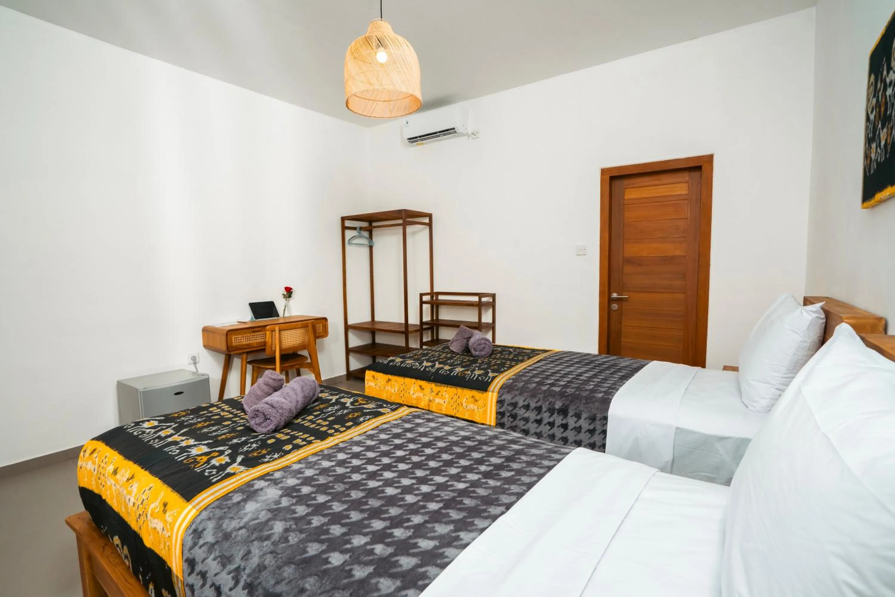 Bed in Zena Surf Suite