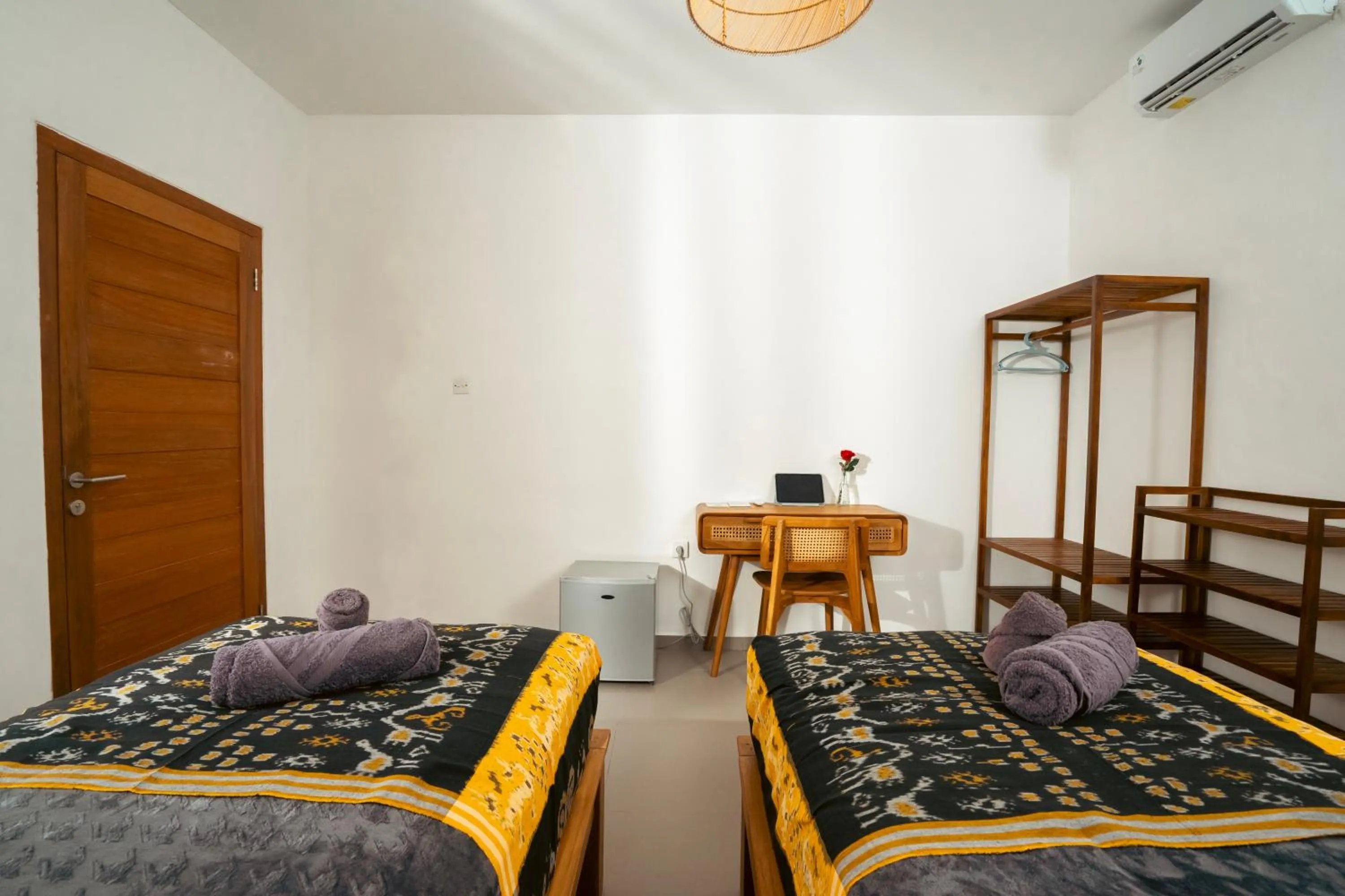 Bed in Zena Surf Suite