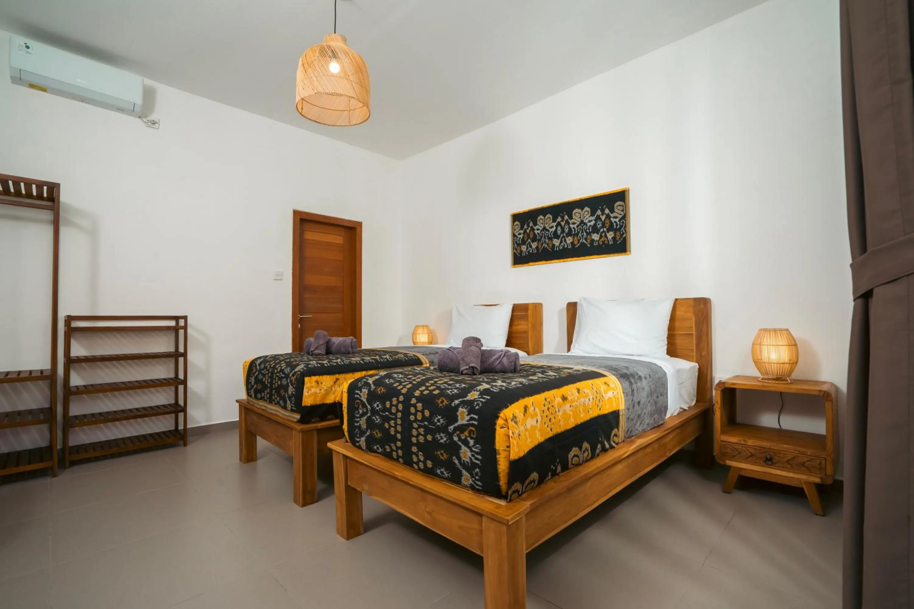 Bed in Zena Surf Suite