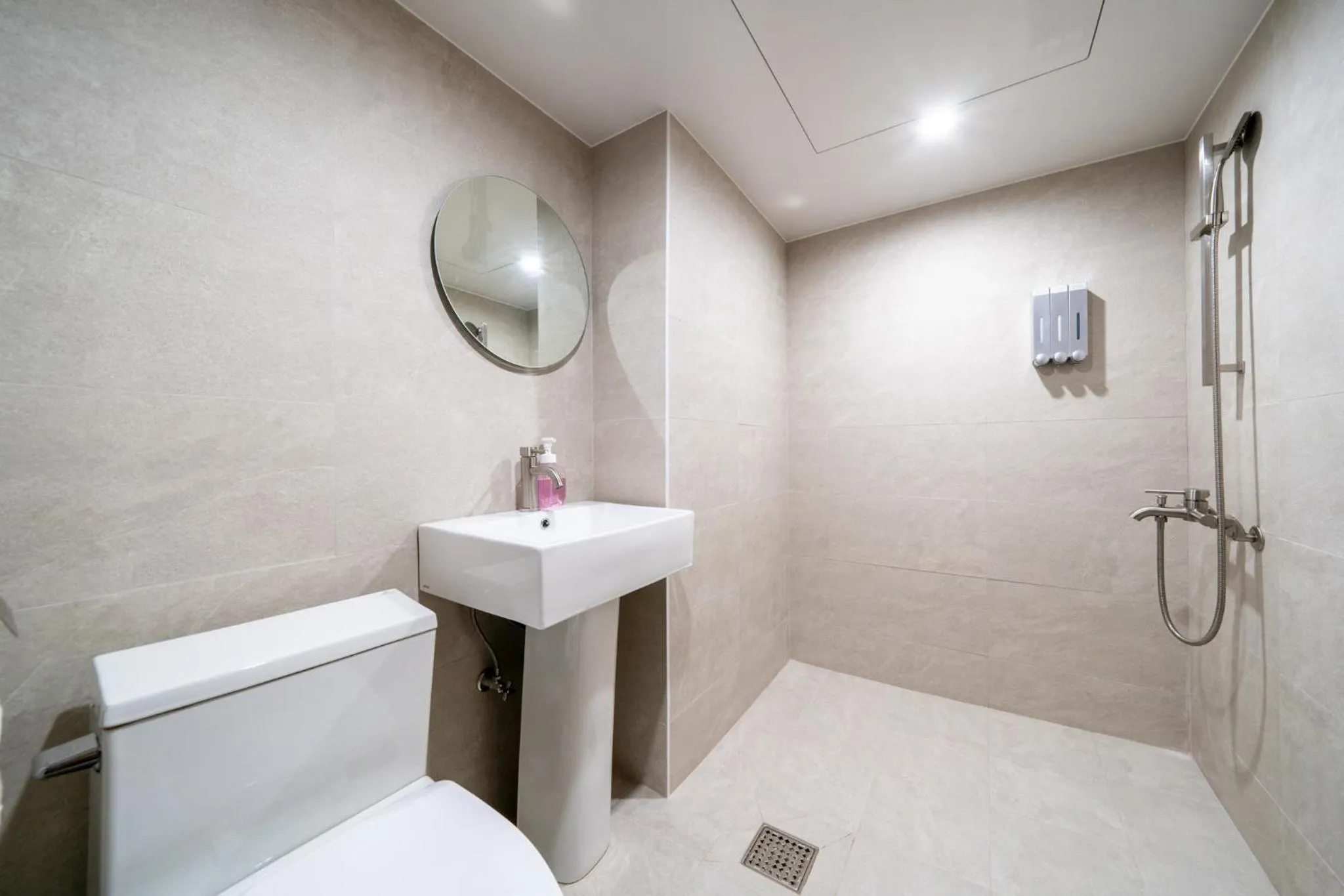 Toilet in GOYU Hotel
