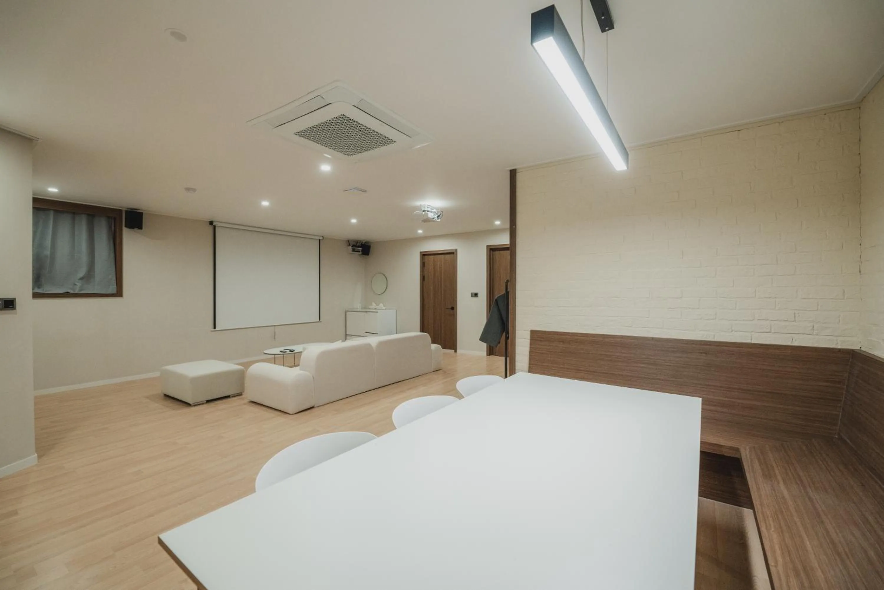 TV and multimedia in GOYU Hotel