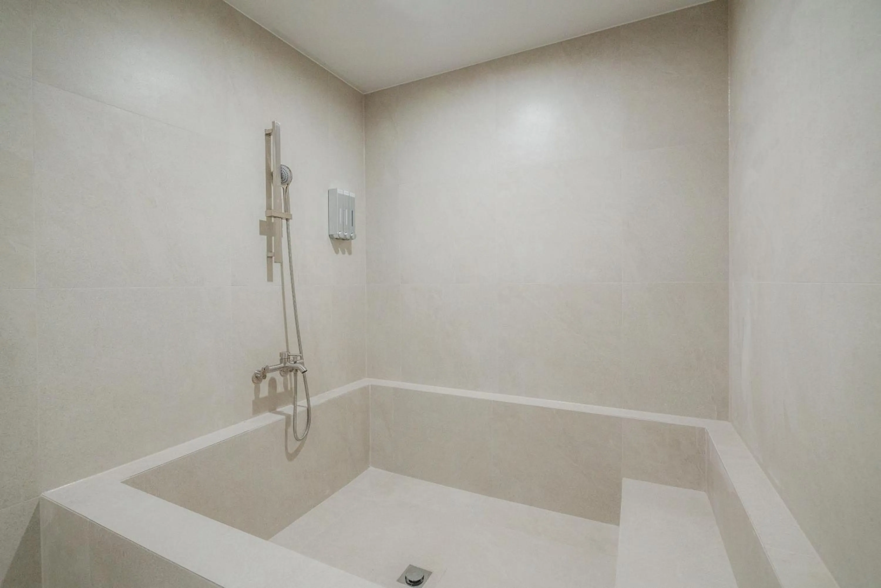 Hot Tub in GOYU Hotel