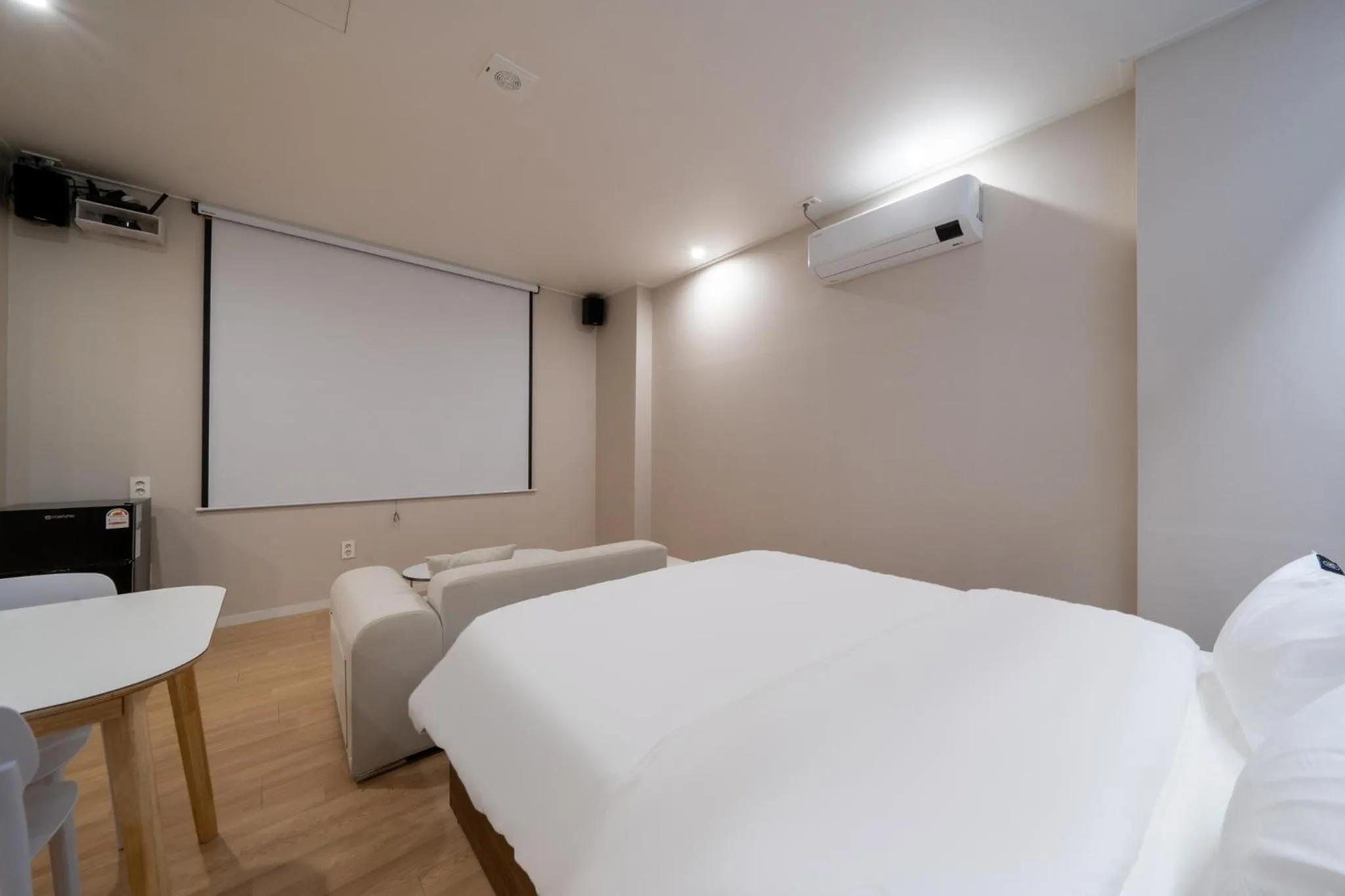 Bedroom, Bed in GOYU Hotel