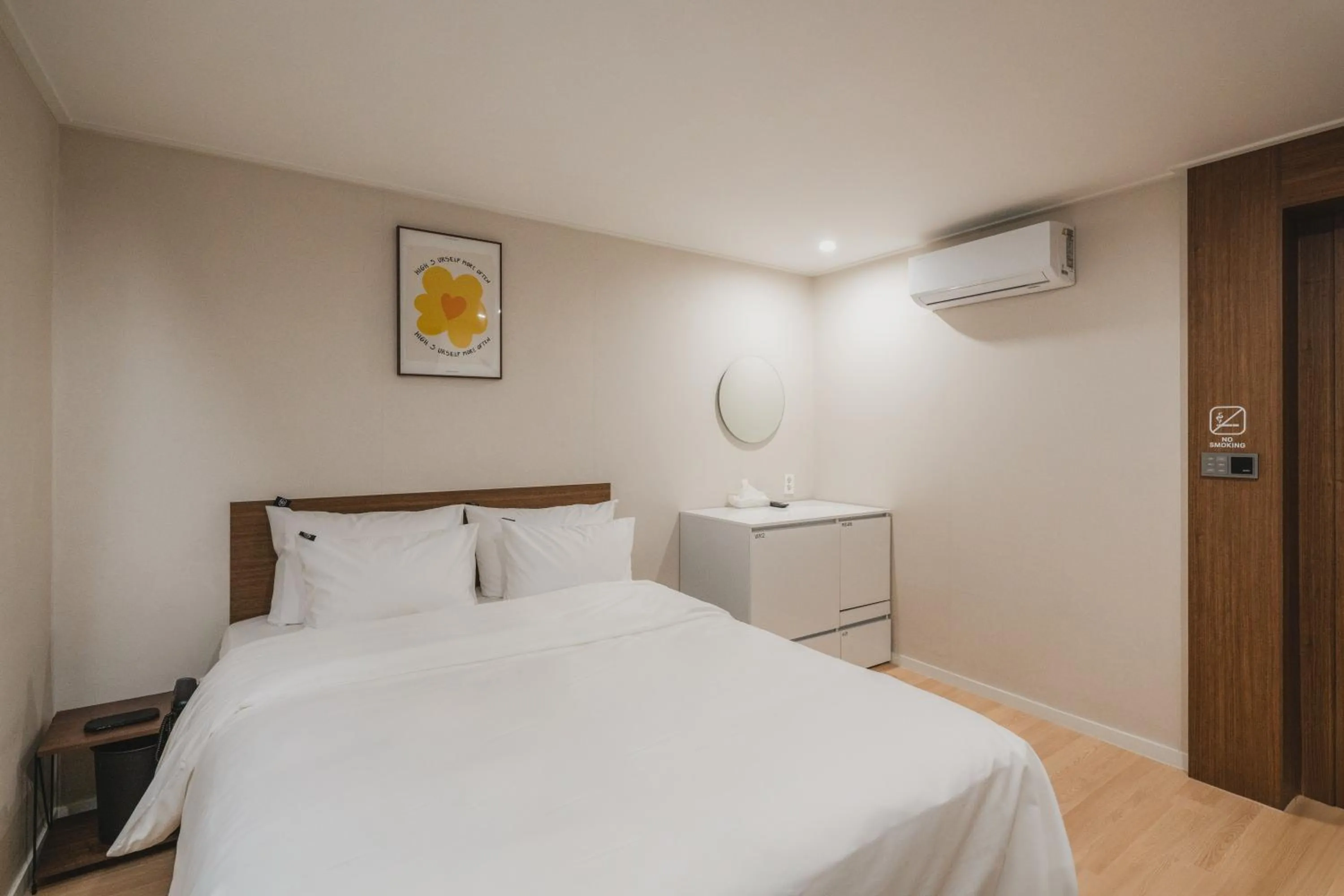 Photo of the whole room, Bed in GOYU Hotel