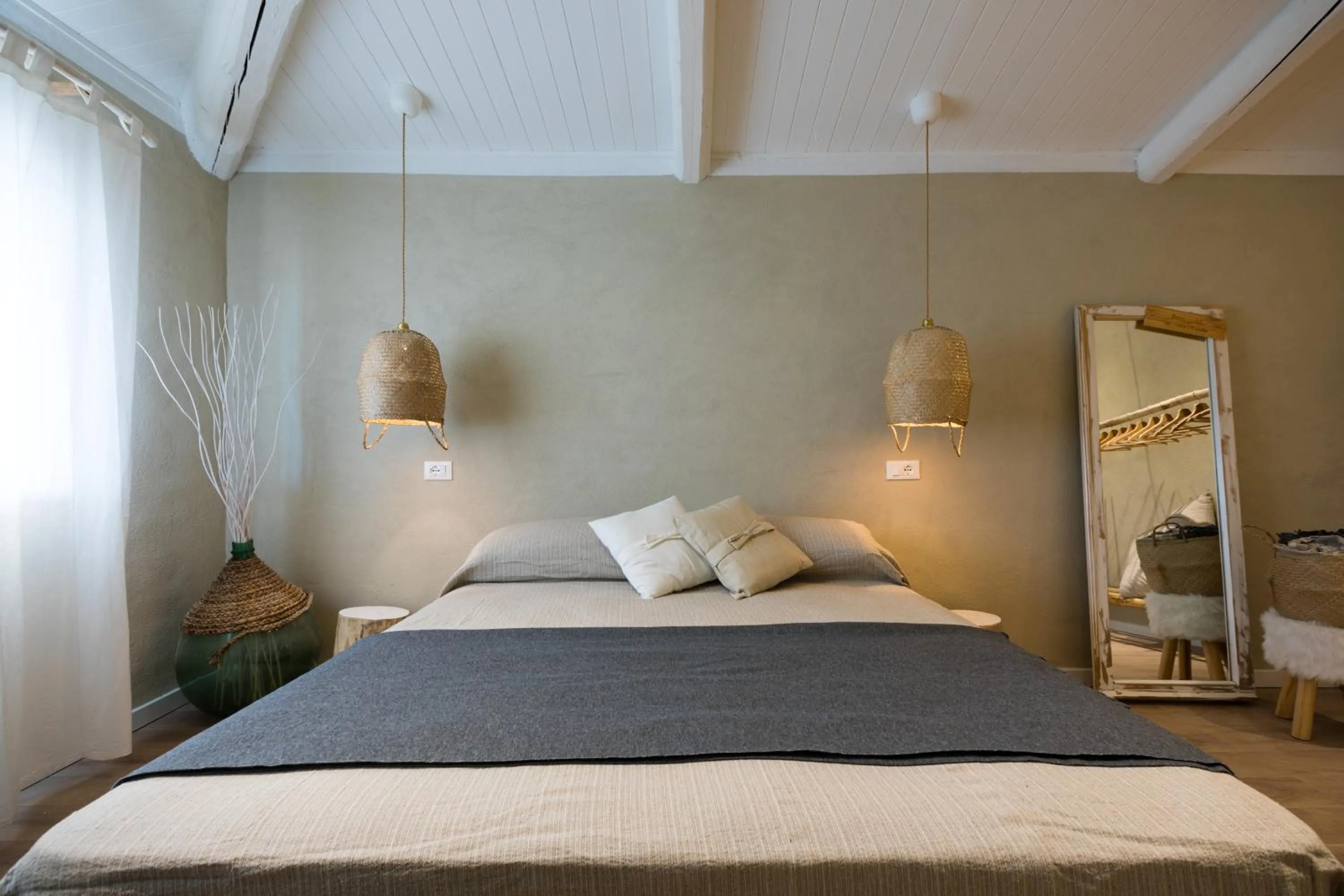 Bedroom, Bed in MORF suites