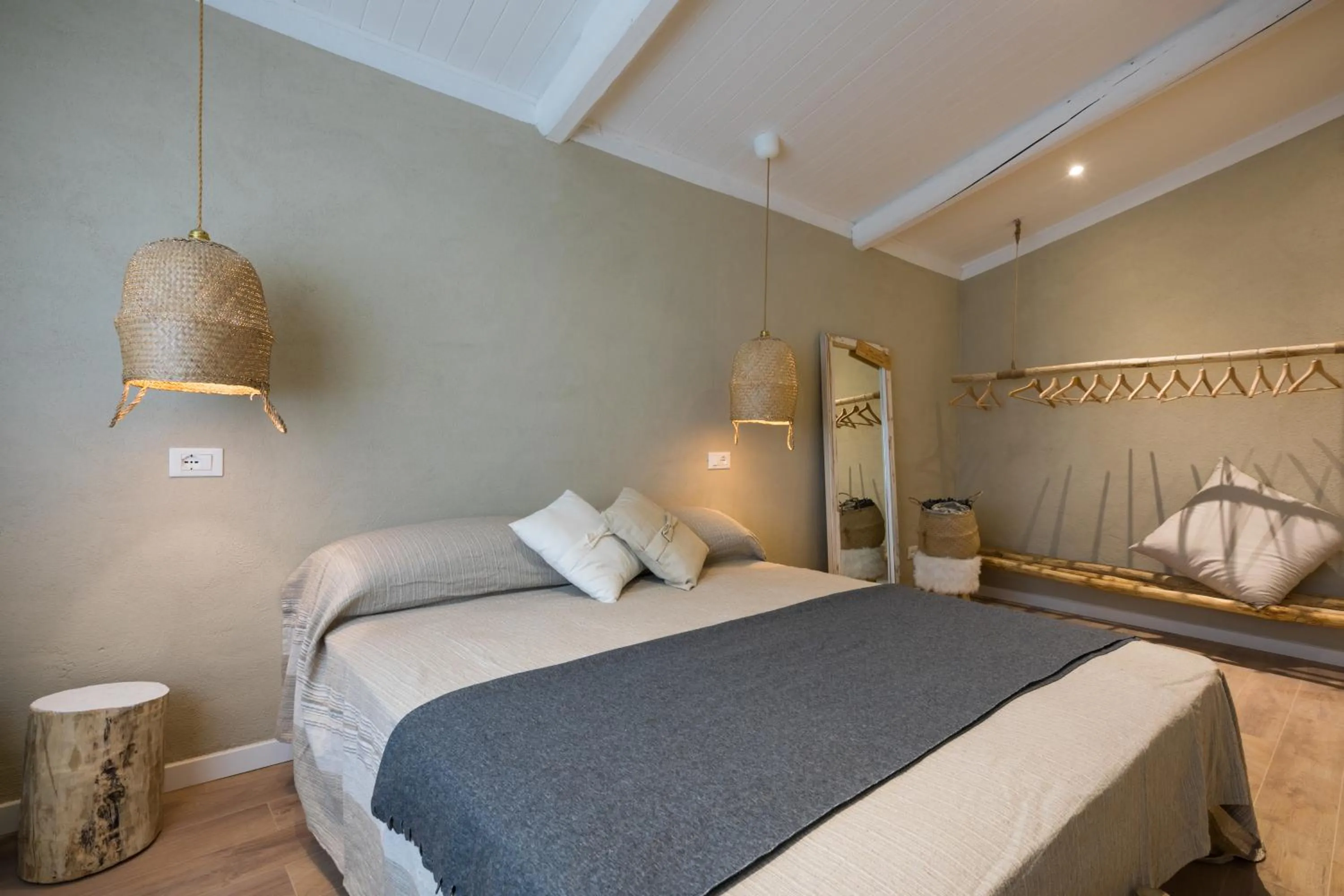 Bedroom, Bed in MORF suites