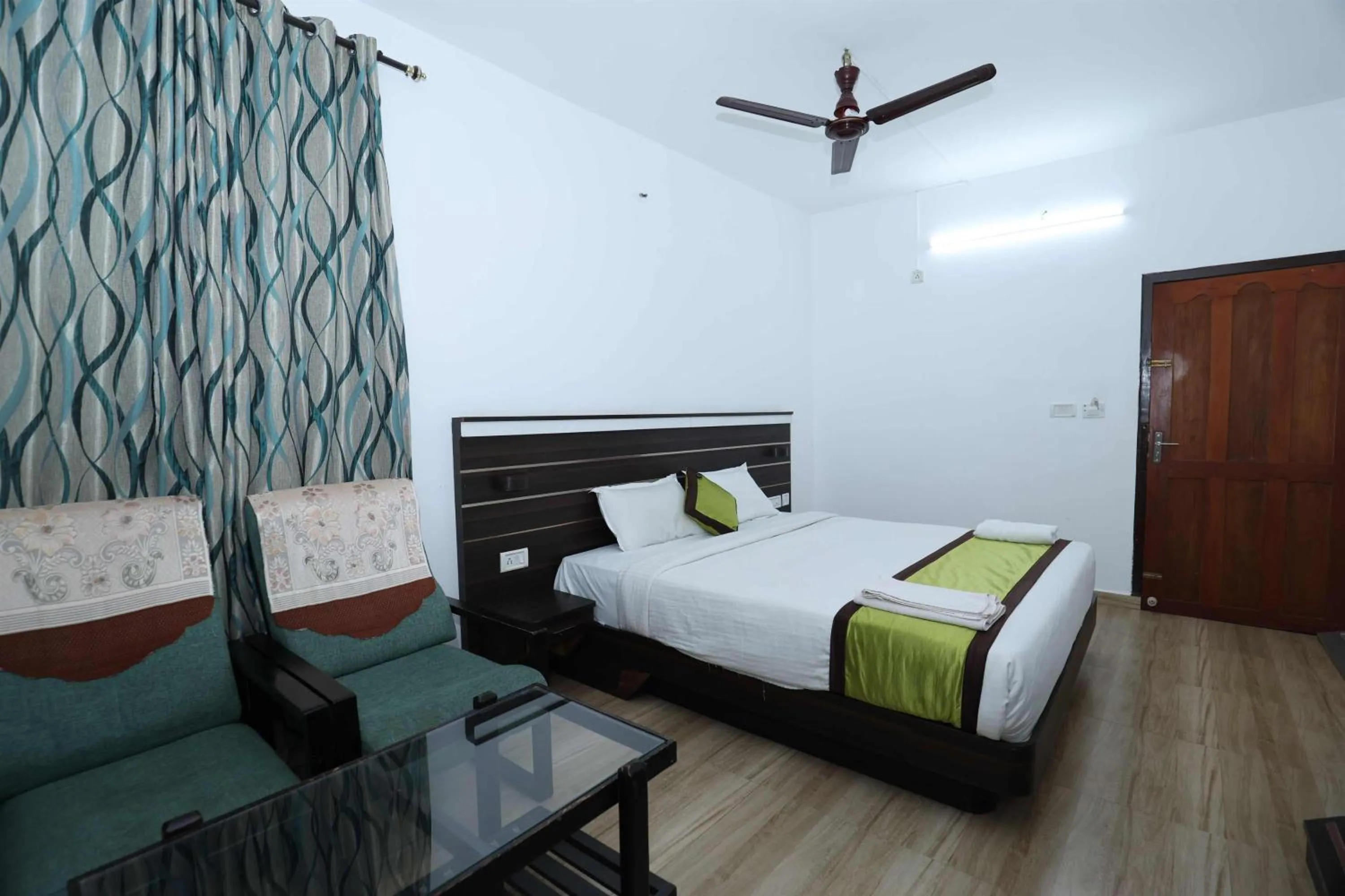 Lazo Golden Valley Resort , Munnar