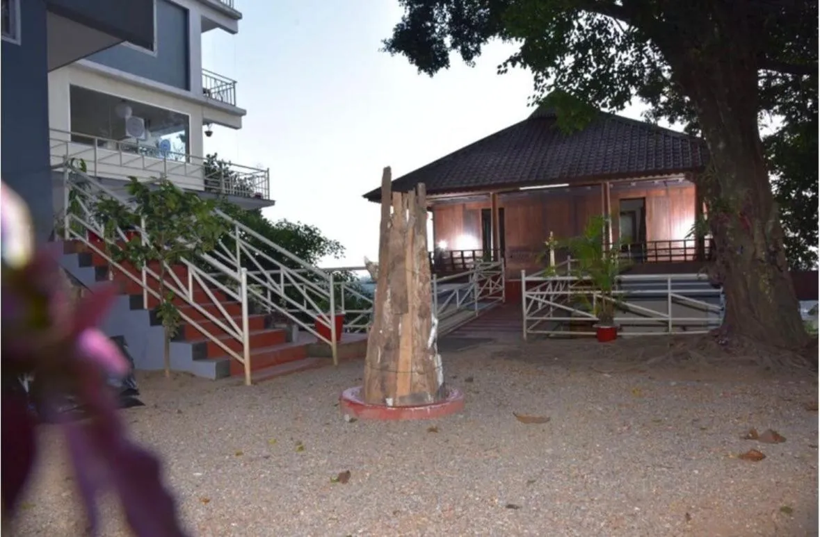 Lazo Golden Valley Resort , Munnar