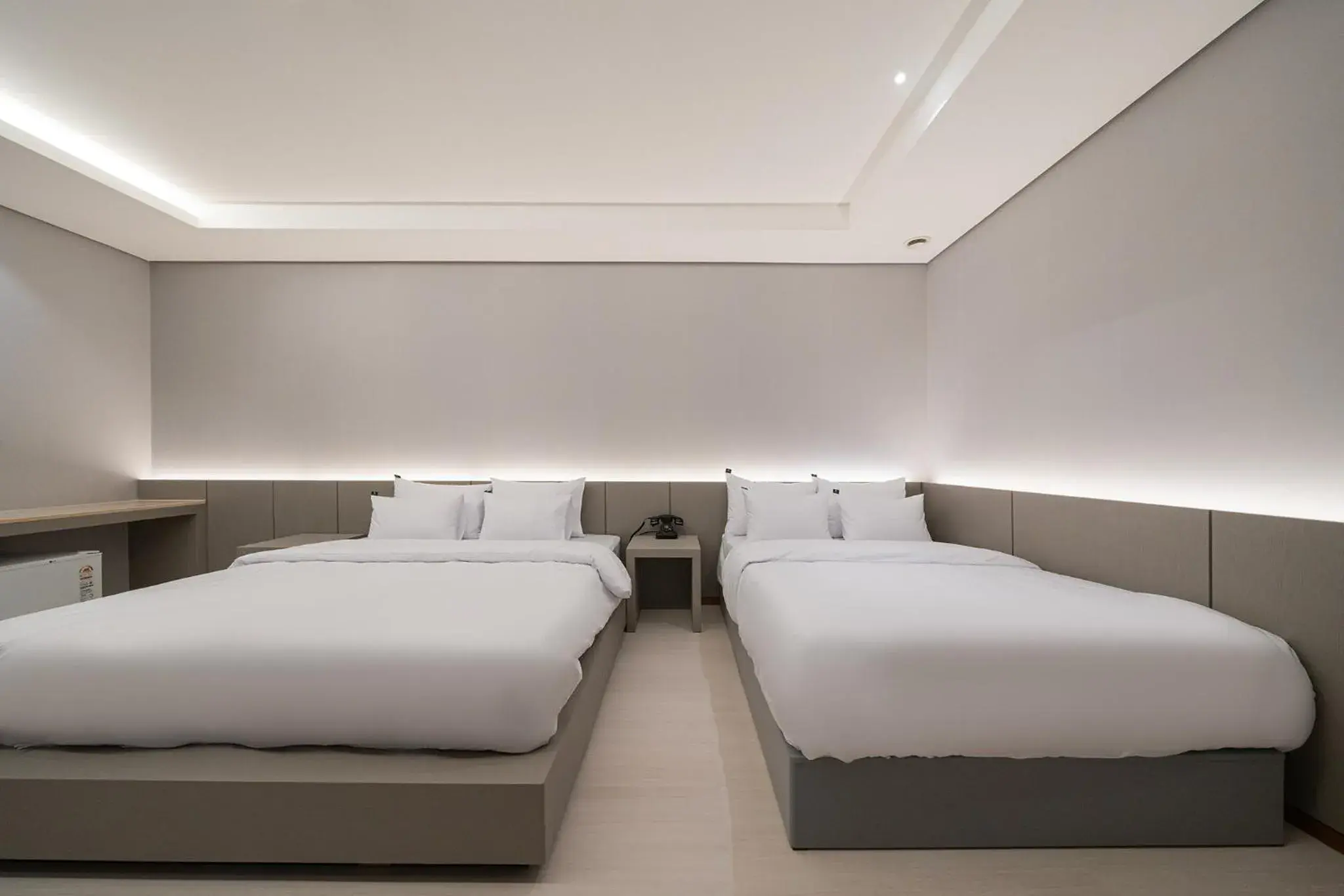 Deluxe Twin Room in Guwol Rondo Hotel Deluxe Twin Room in Guwol Rondo Hotel