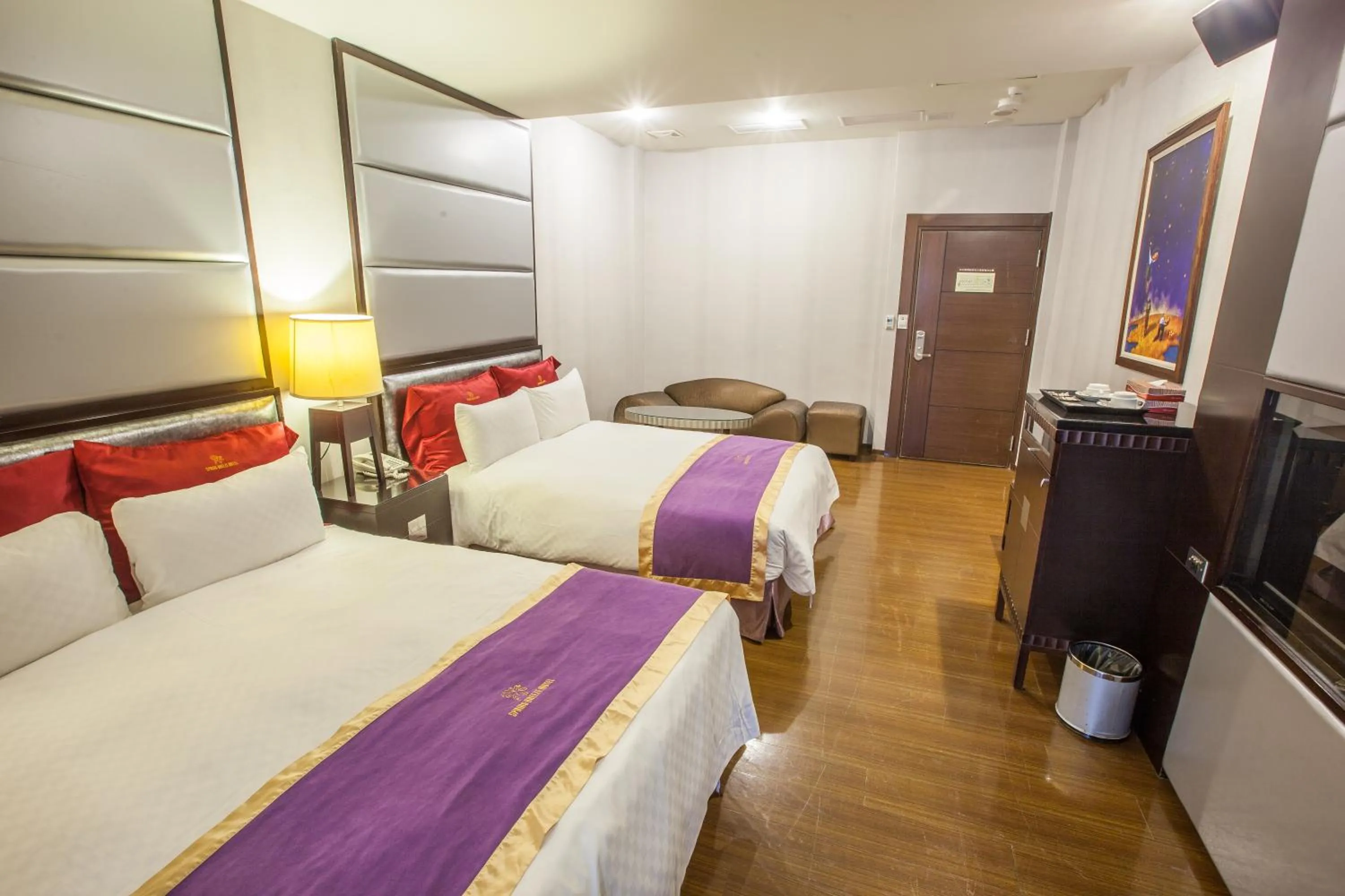 TV and multimedia, Bed in Spring Breeze Hotel