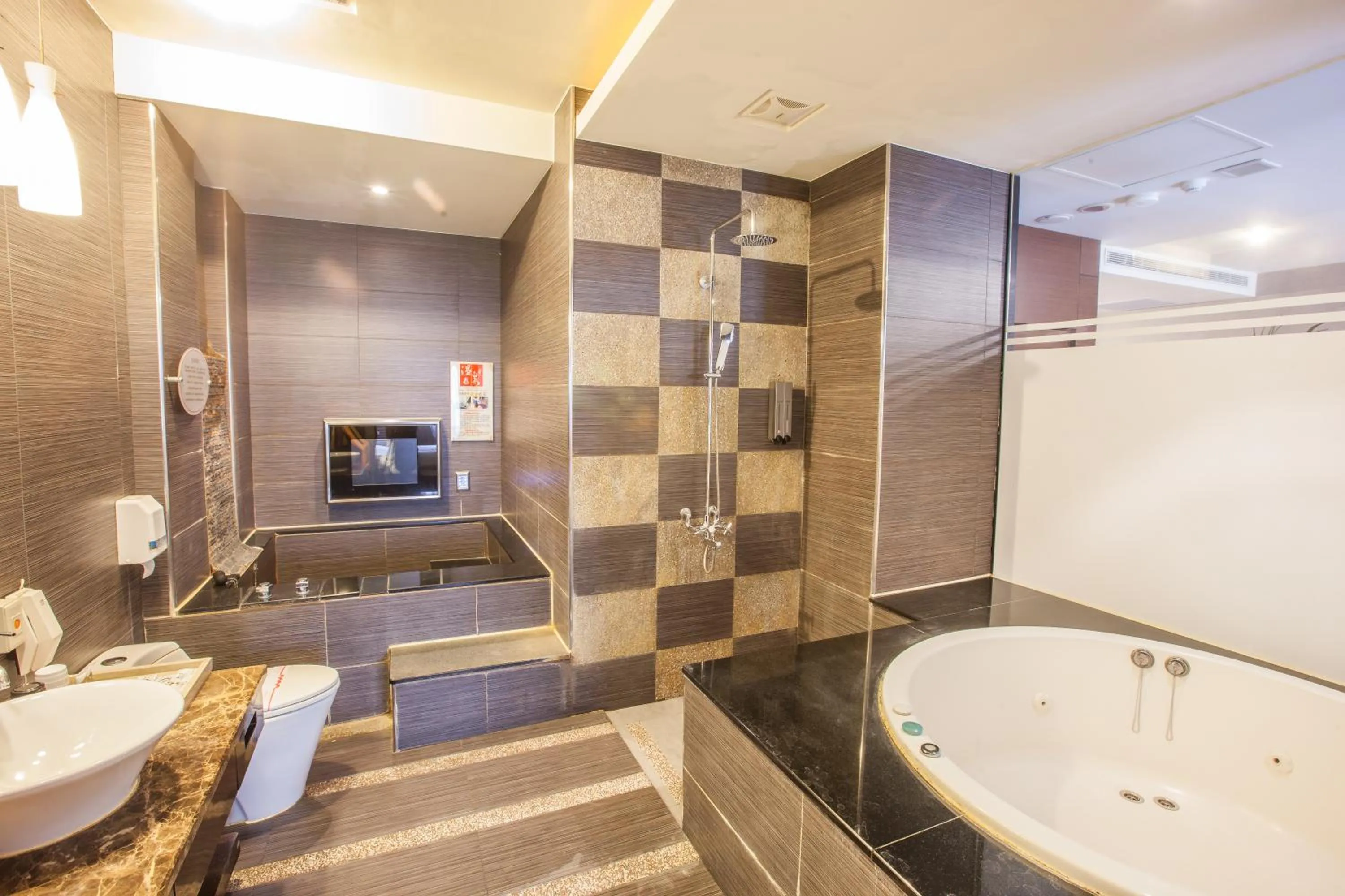 Bathroom in Spring Breeze Hotel