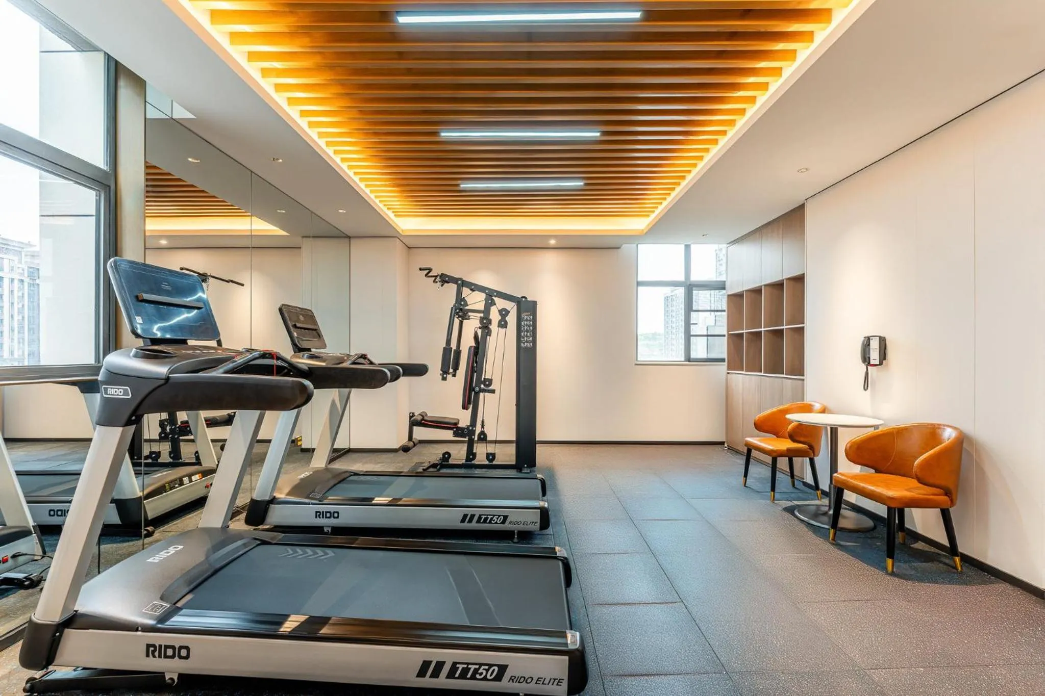 Fitness centre/facilities in Holiday Inn Express Shangrao Railway Station by IHG