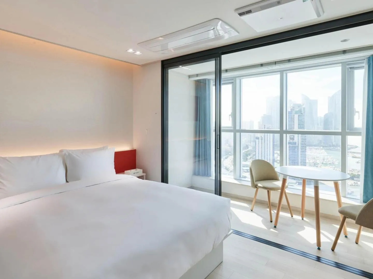 Bed in NewCZ Centum Hotel