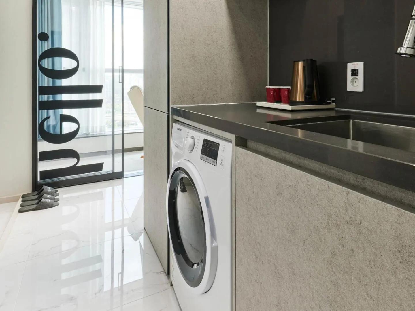 washing machine in NewCZ Centum Hotel