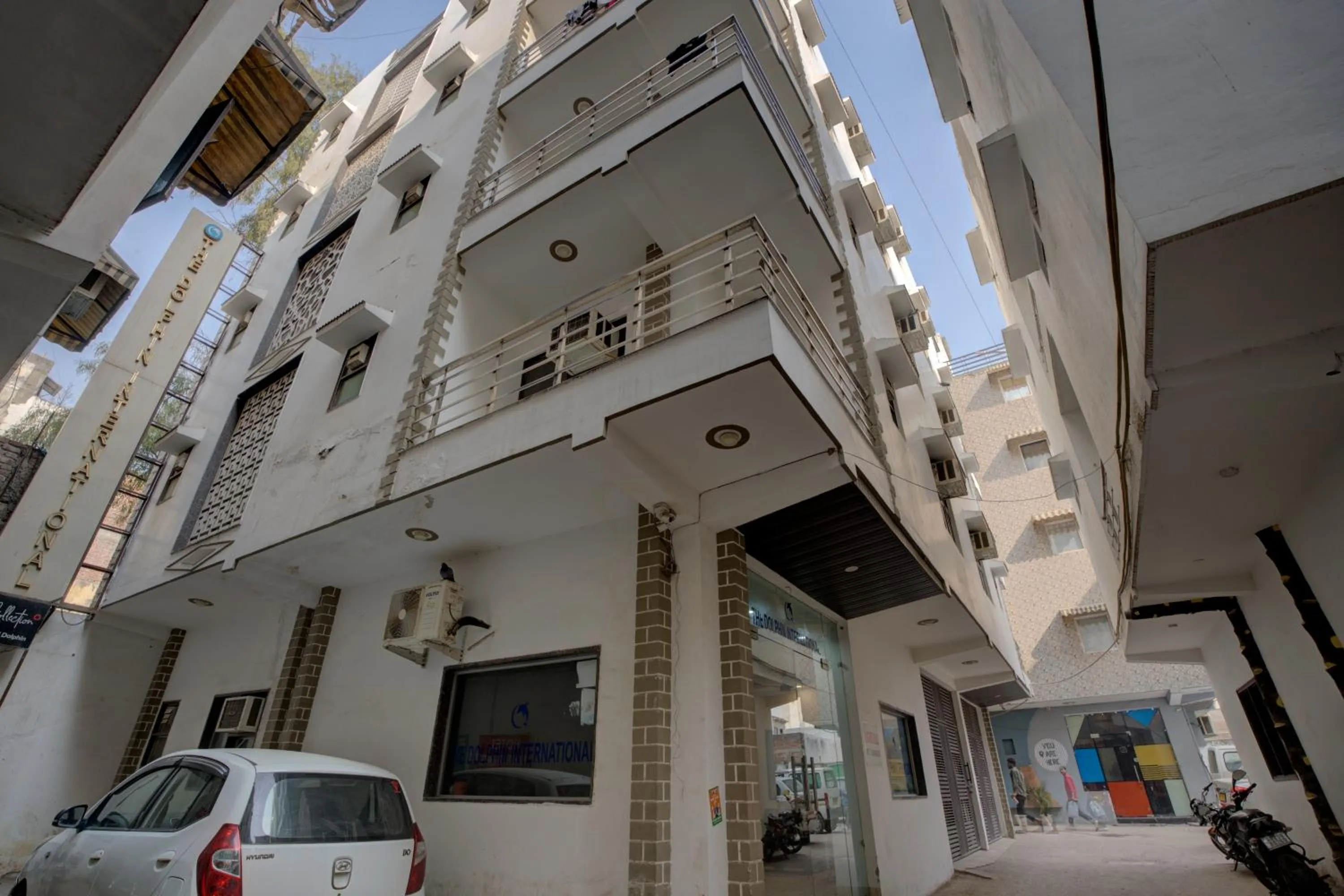 Property building in Hotel Dolphin at Delhi Airport