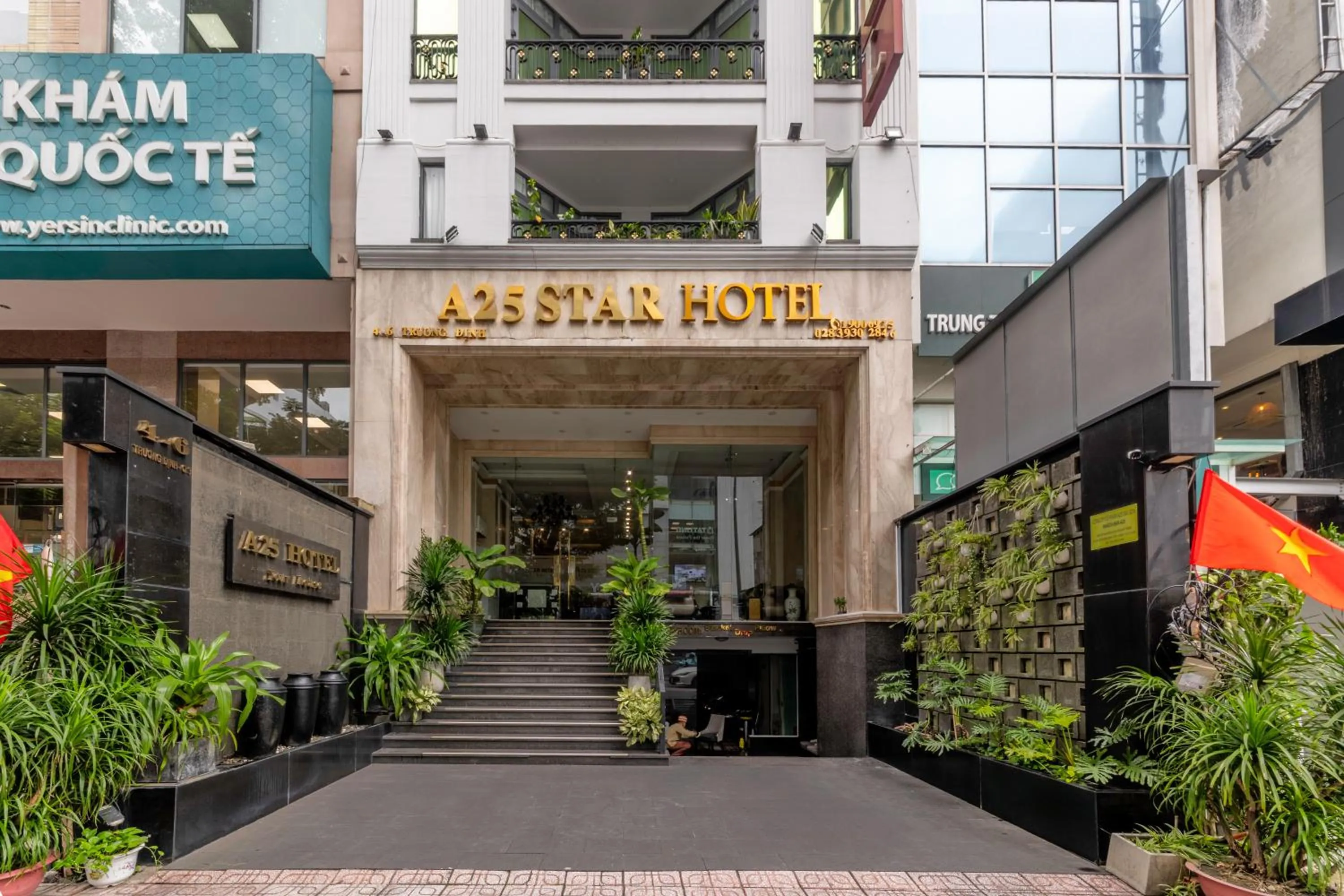 A25 Hotel - 06 Trương Định