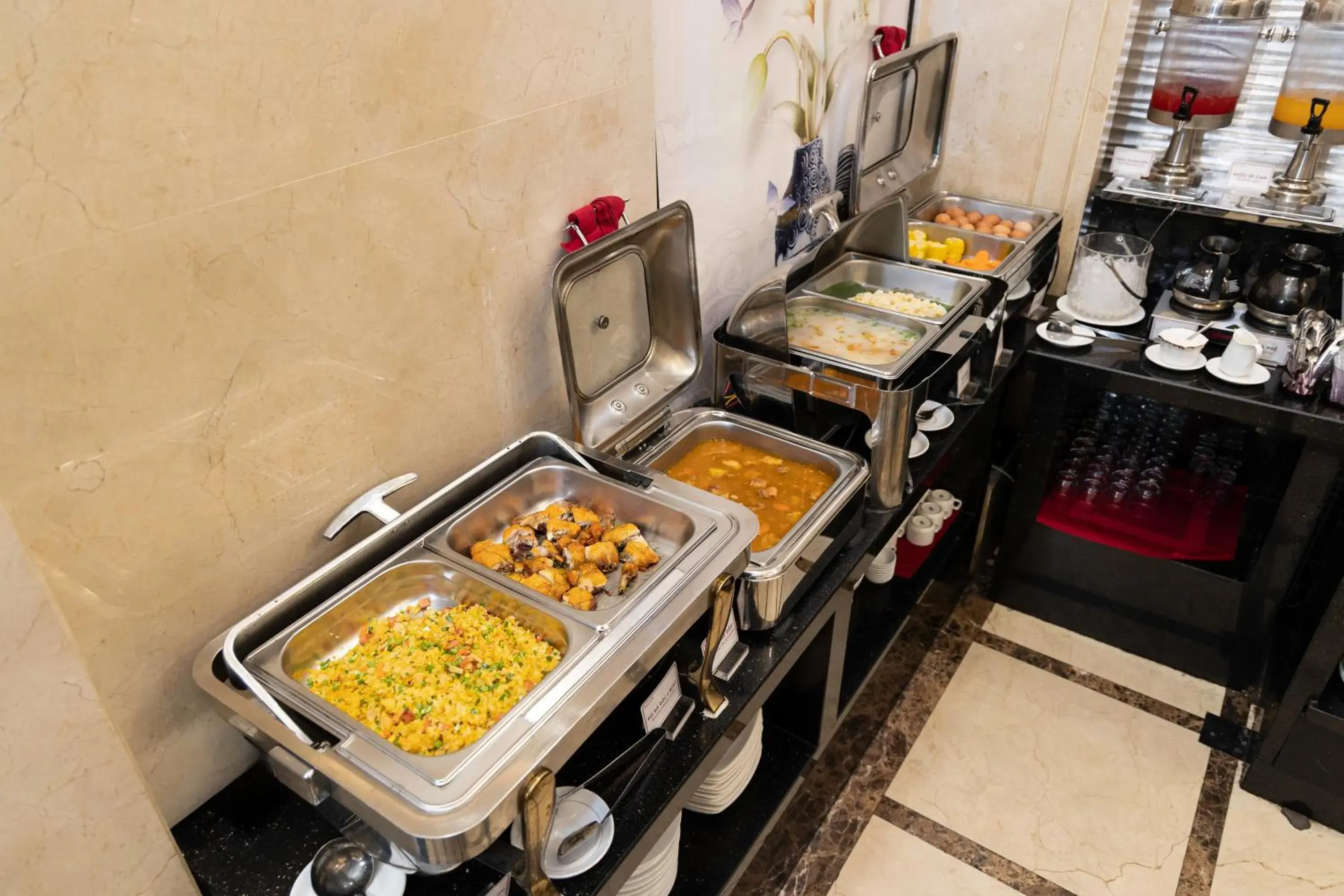 Restaurant/places to eat in A25 Hotel - 06 Trương Định Restaurant/places to eat in A25 Hotel - 06 Trương Định