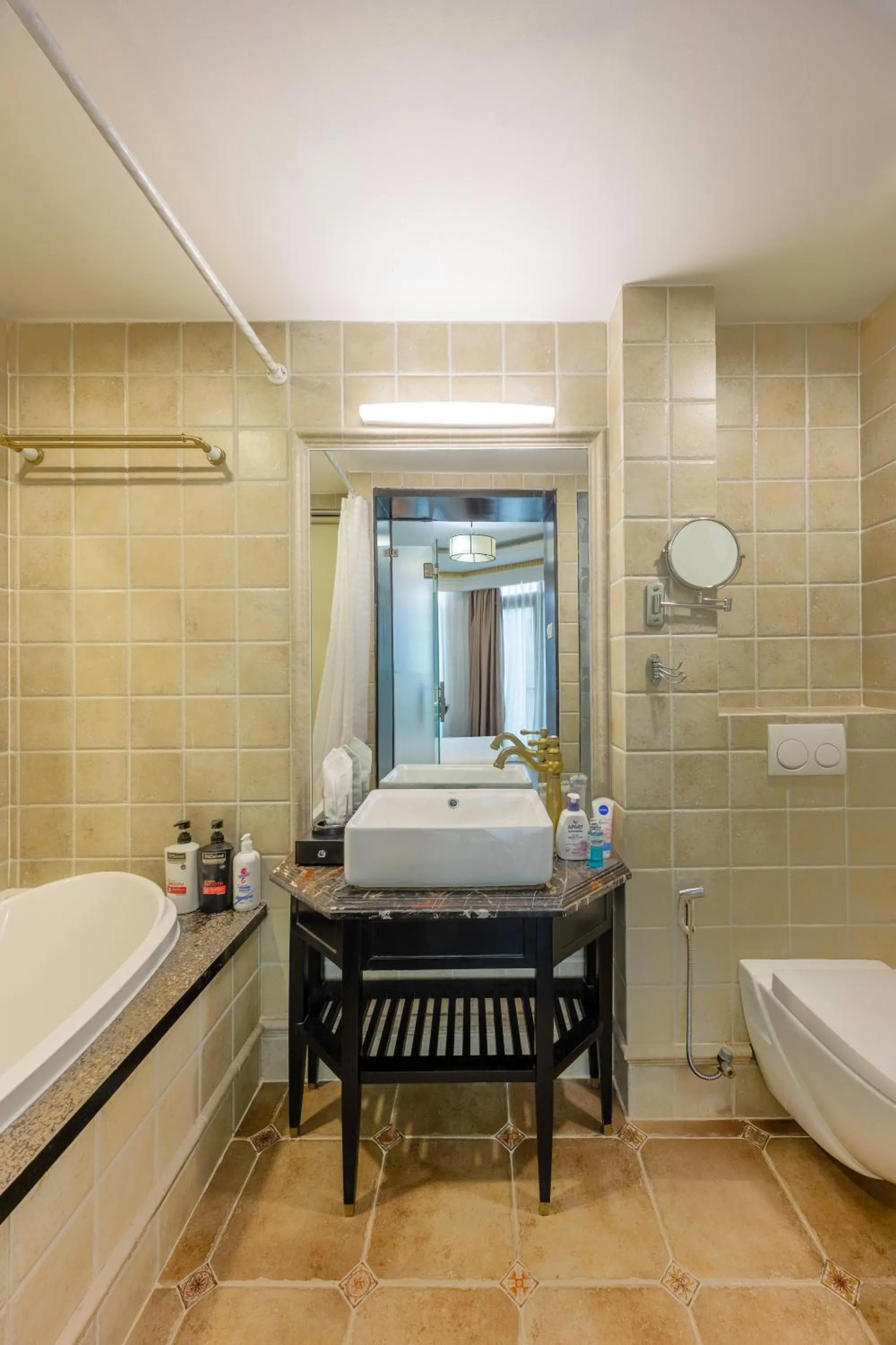 A25 Hotel - 06 Trương Định