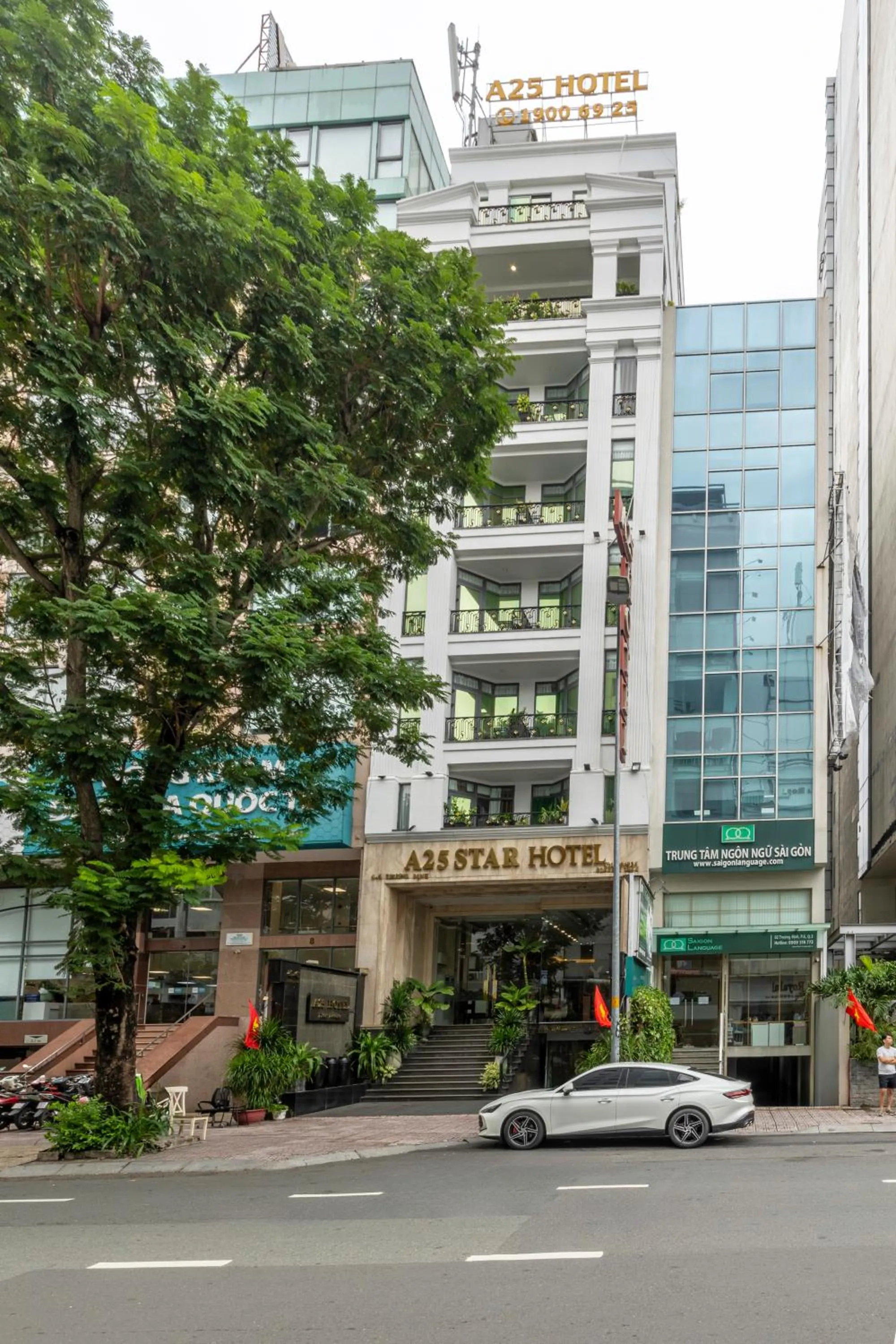 A25 Hotel - 06 Trương Định