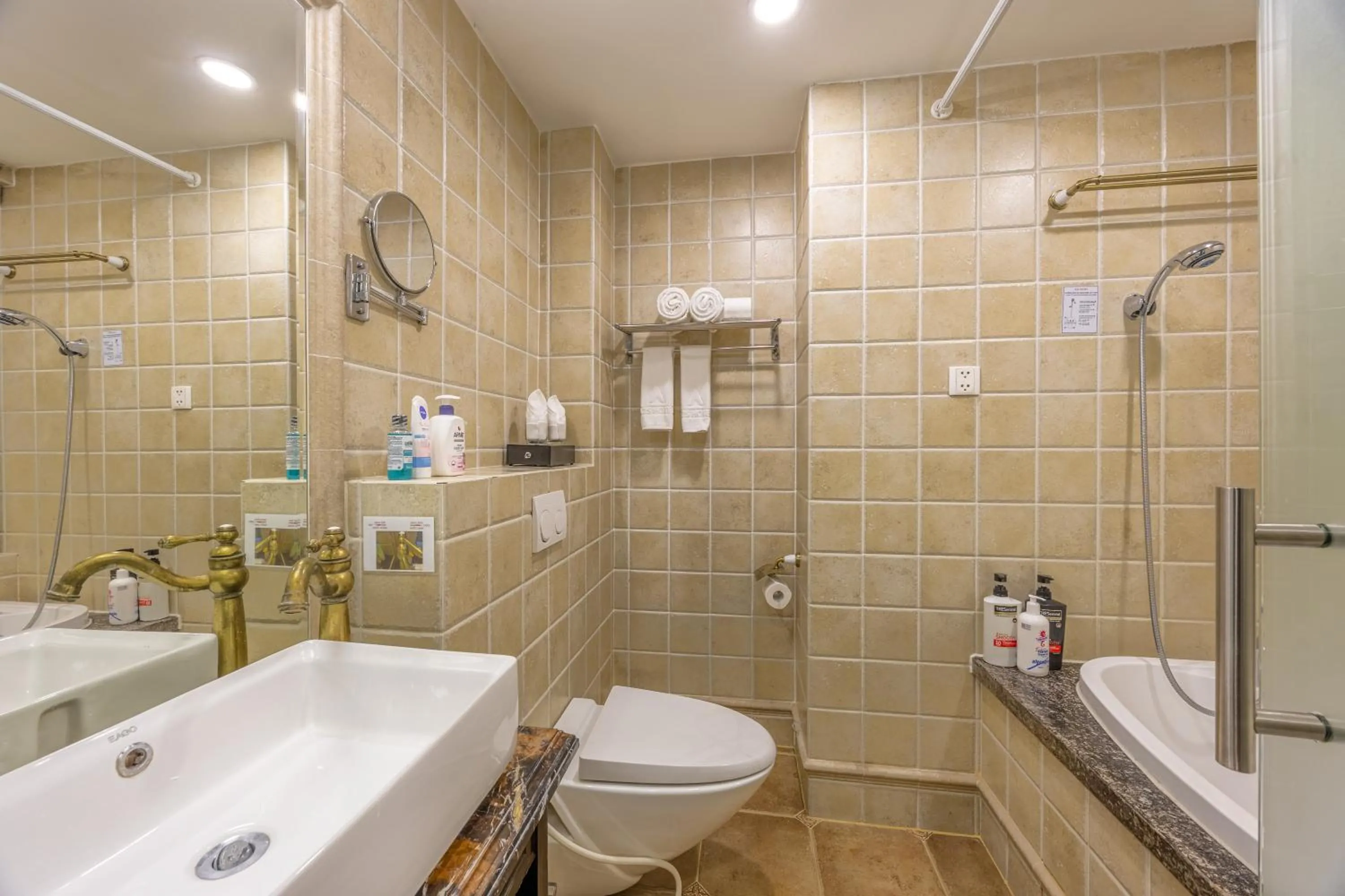 A25 Hotel - 06 Trương Định