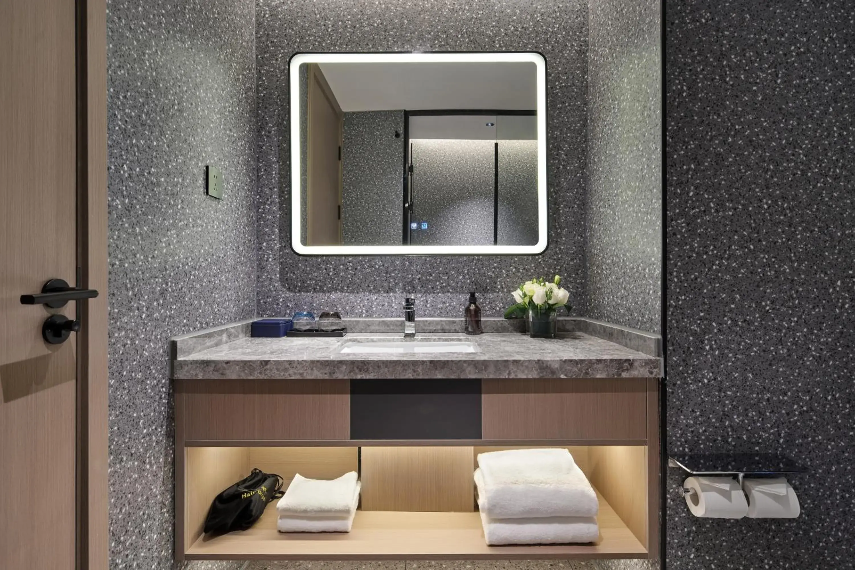 Superior Queen Room in Jinglai Zhenxuan Shanghai Tongji Hospital Xincun Road Subway Station Hotel Superior Queen Room in Jinglai Zhenxuan Shanghai Tongji Hospital Xincun Road Subway Station Hotel