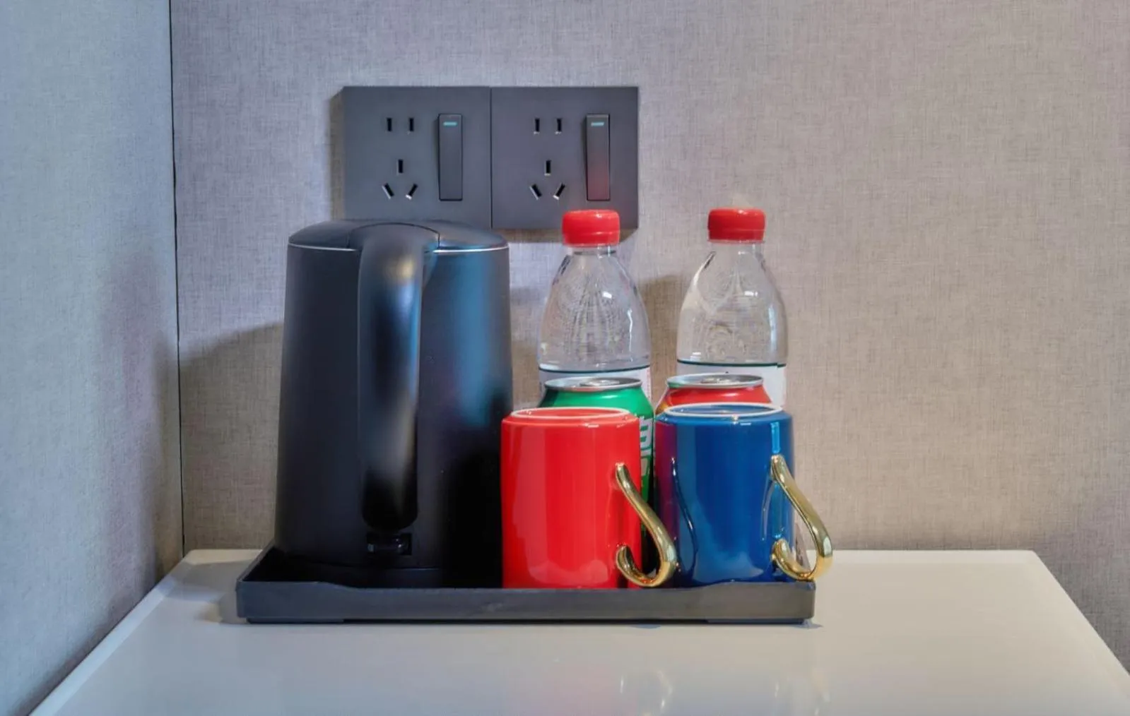 Non alcoholic drinks in Jinglai Zhenxuan Shanghai Tongji Hospital Xincun Road Subway Station Hotel