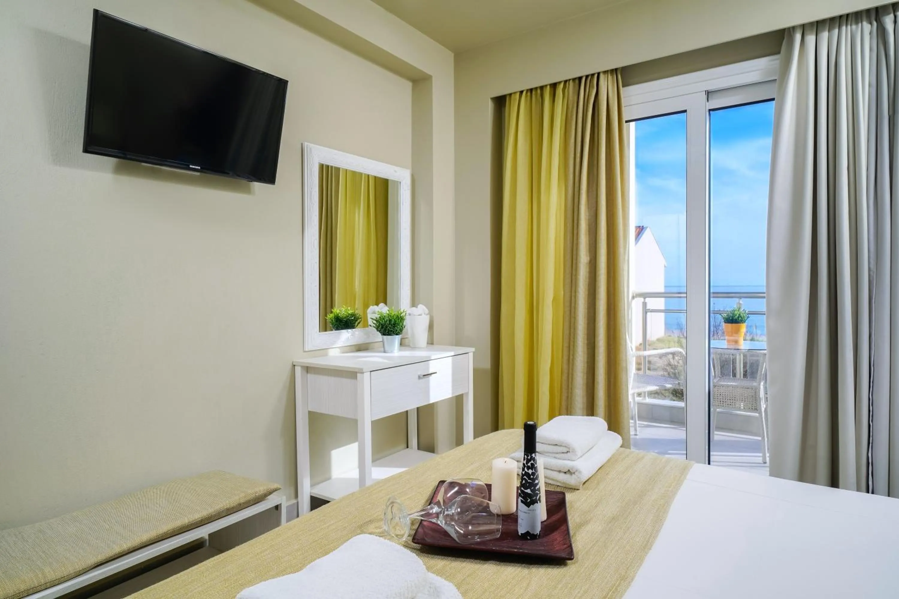Bed in Lafeyra Hotel