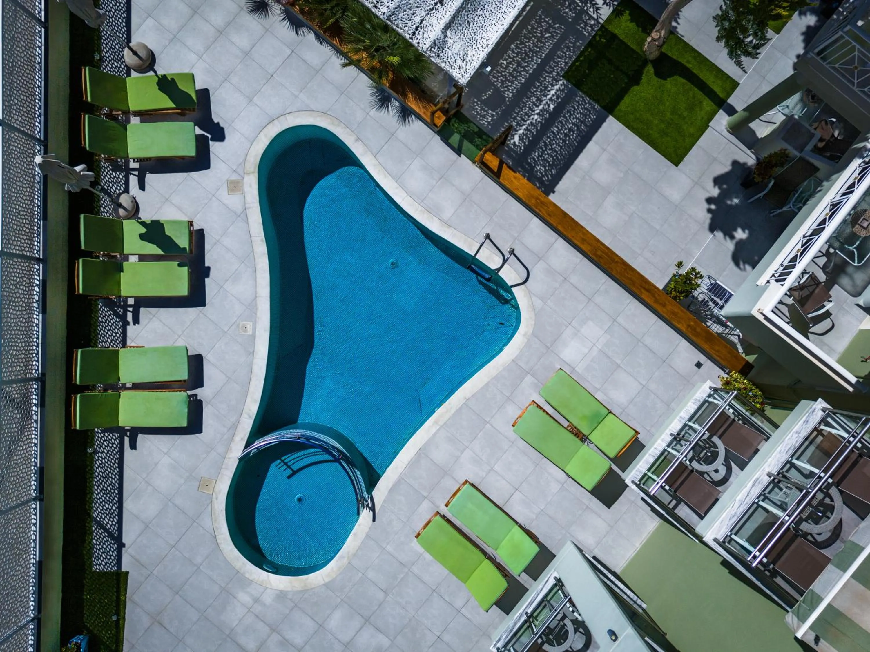 Lafeyra Hotel