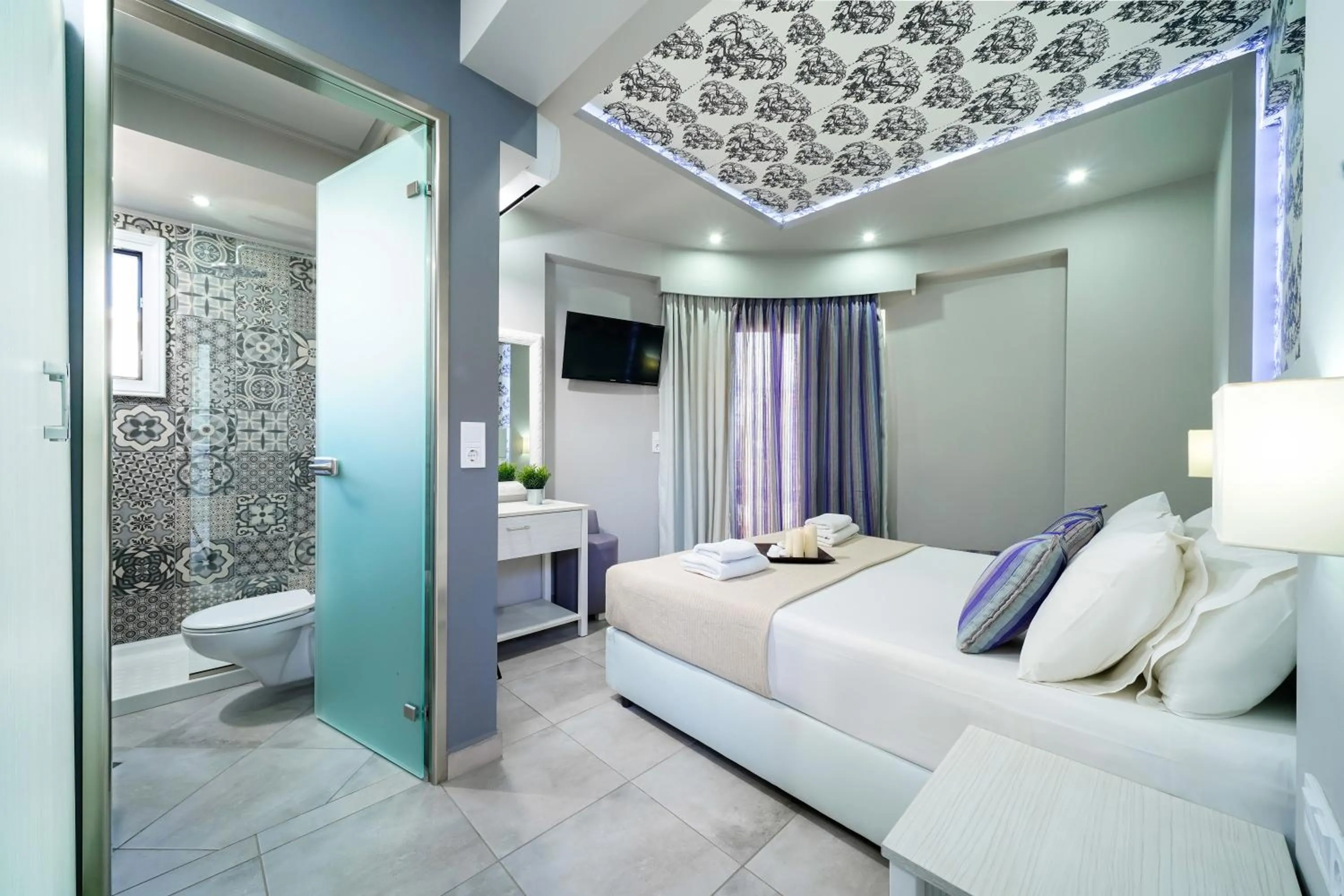 Bed in Lafeyra Hotel