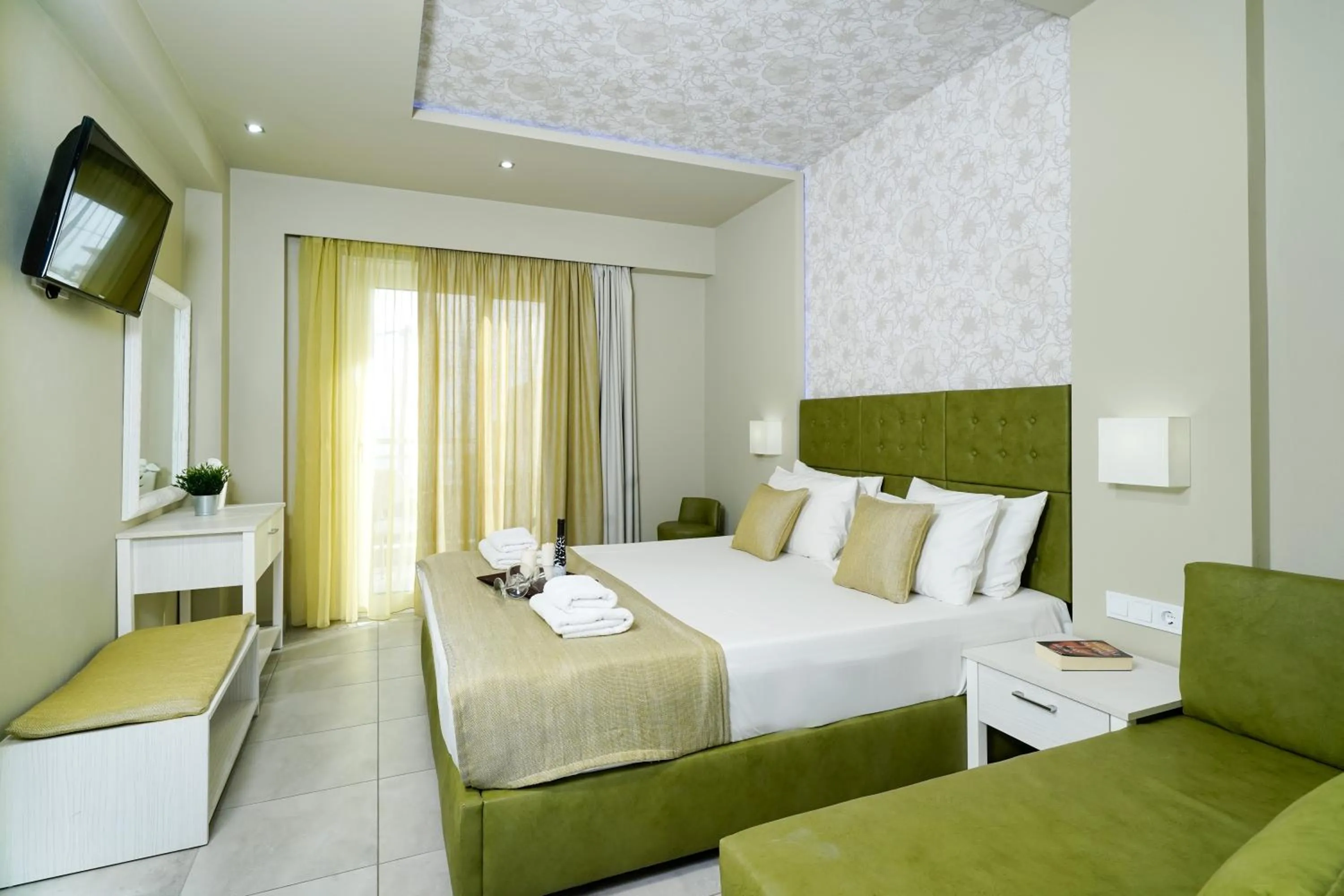 Bed in Lafeyra Hotel