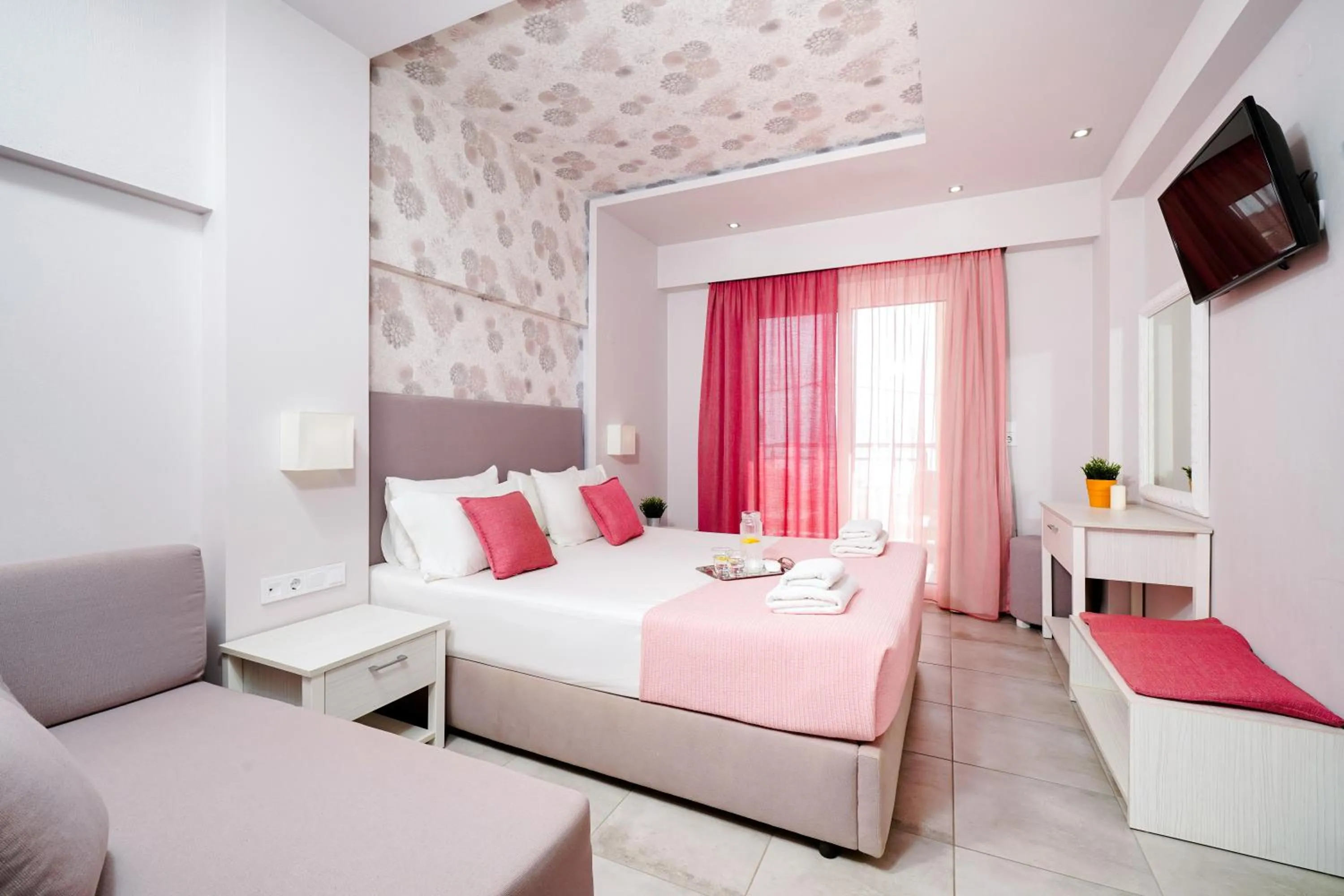 Bed in Lafeyra Hotel